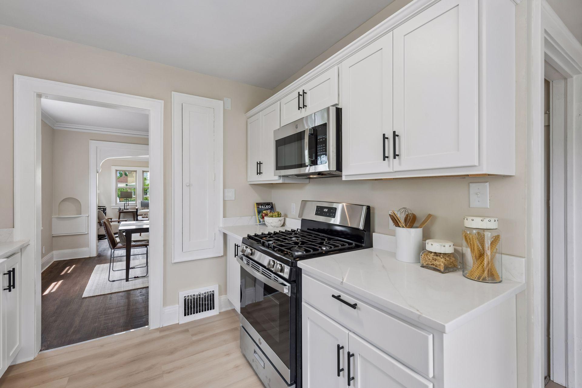 792 Charles Avenue Property Photo 10