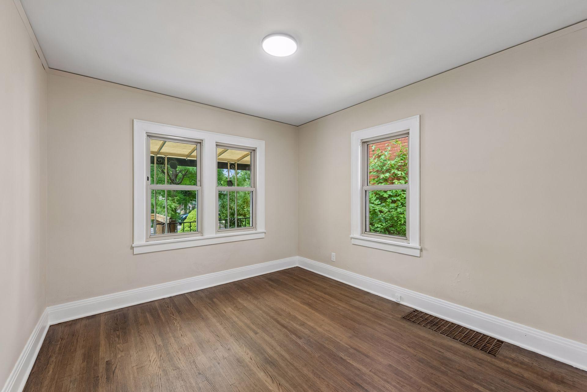 792 Charles Avenue Property Photo 17