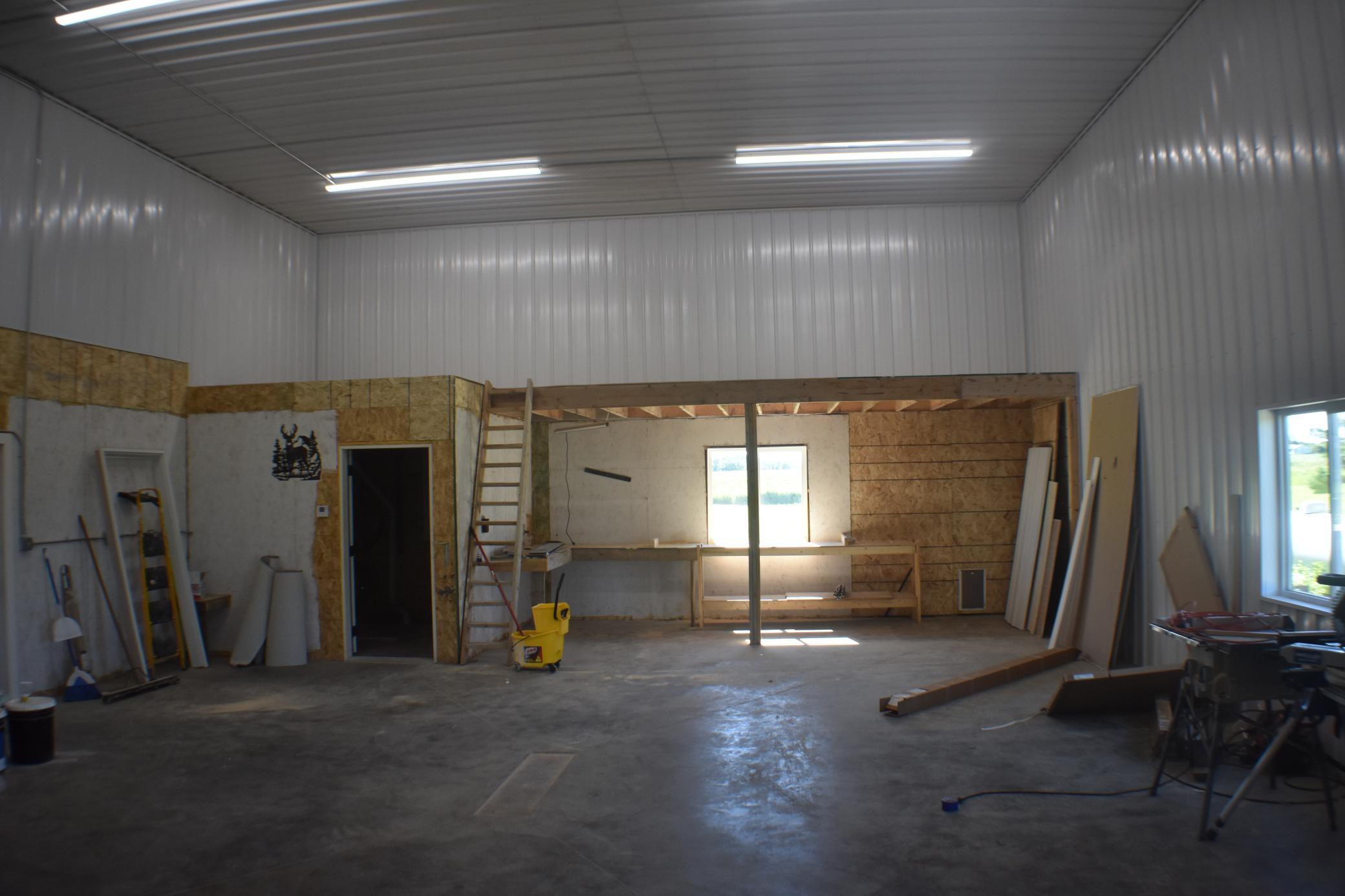 1342 Calvary Road Se Property Photo 6