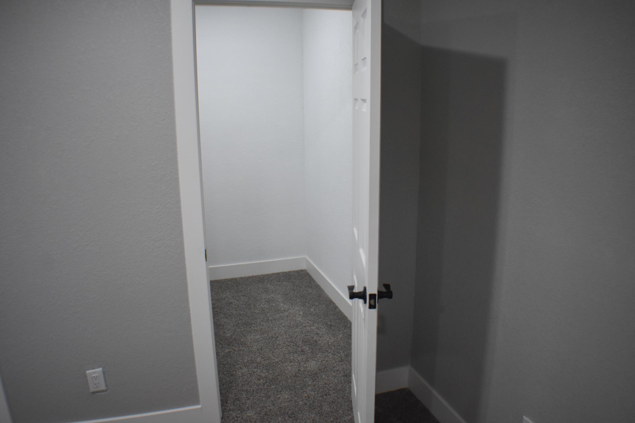 1342 Calvary Road Se Property Photo 27