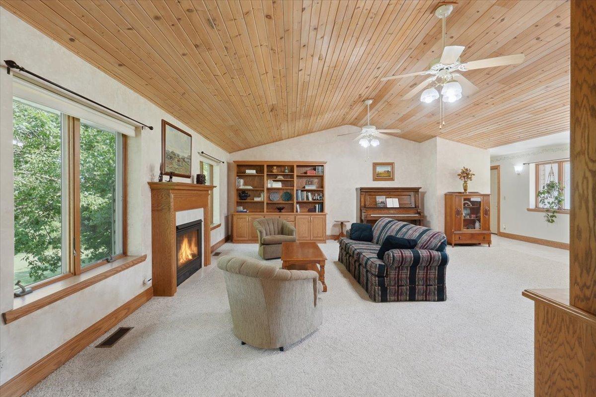 462 270th Street Property Photo 13