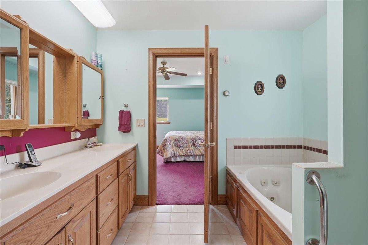 462 270th Street Property Photo 25