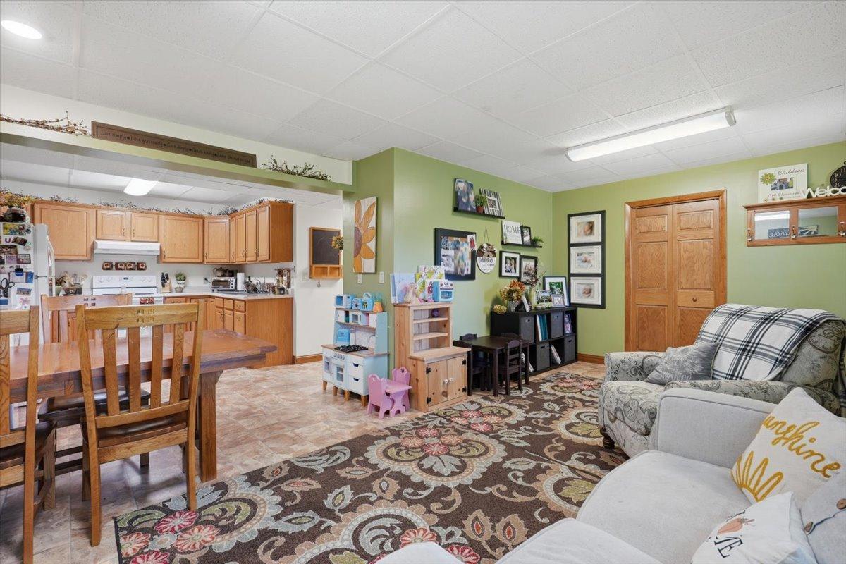 462 270th Street Property Photo 33