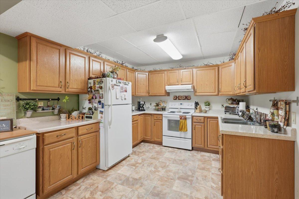 462 270th Street Property Photo 34