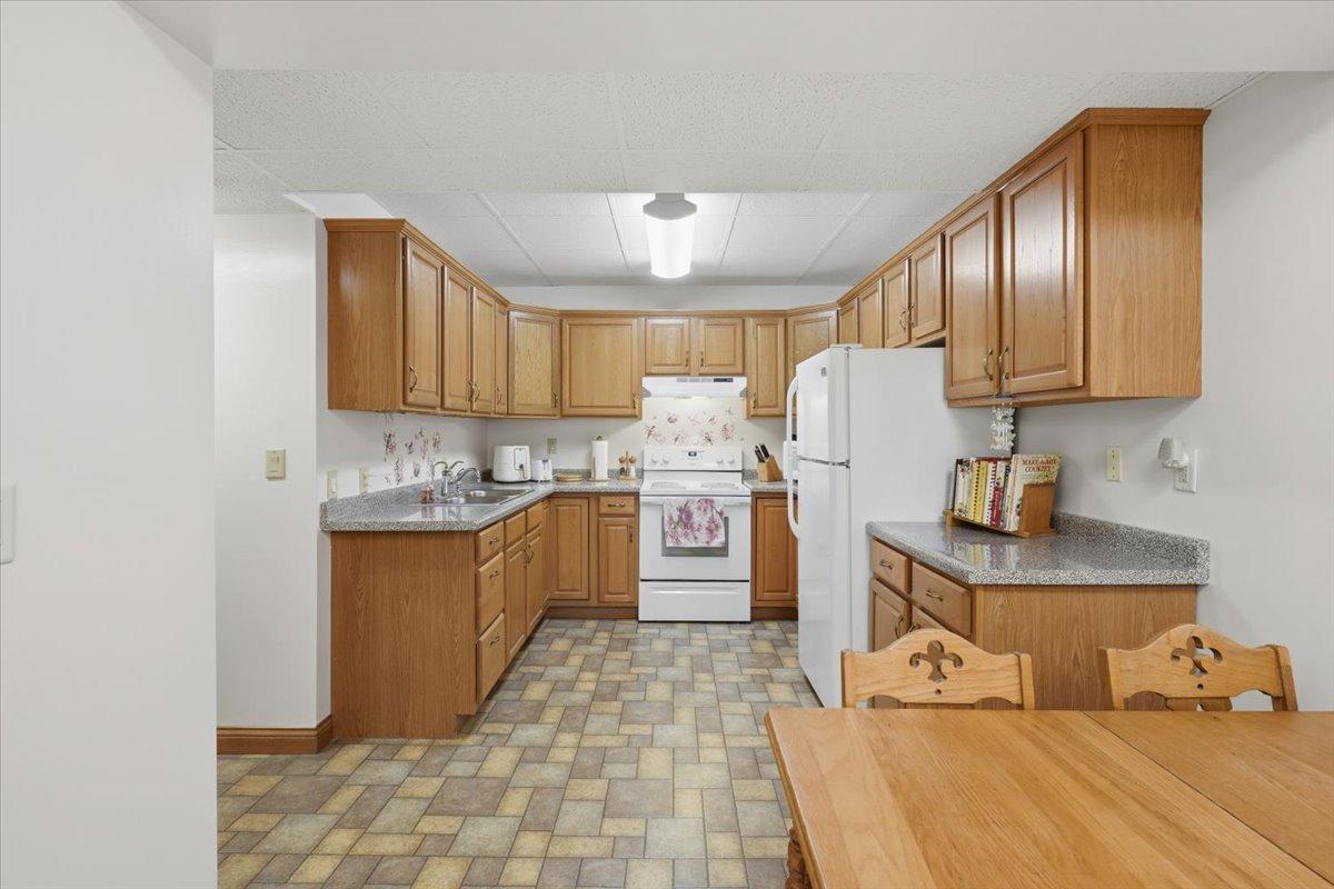 462 270th Street Property Photo 40