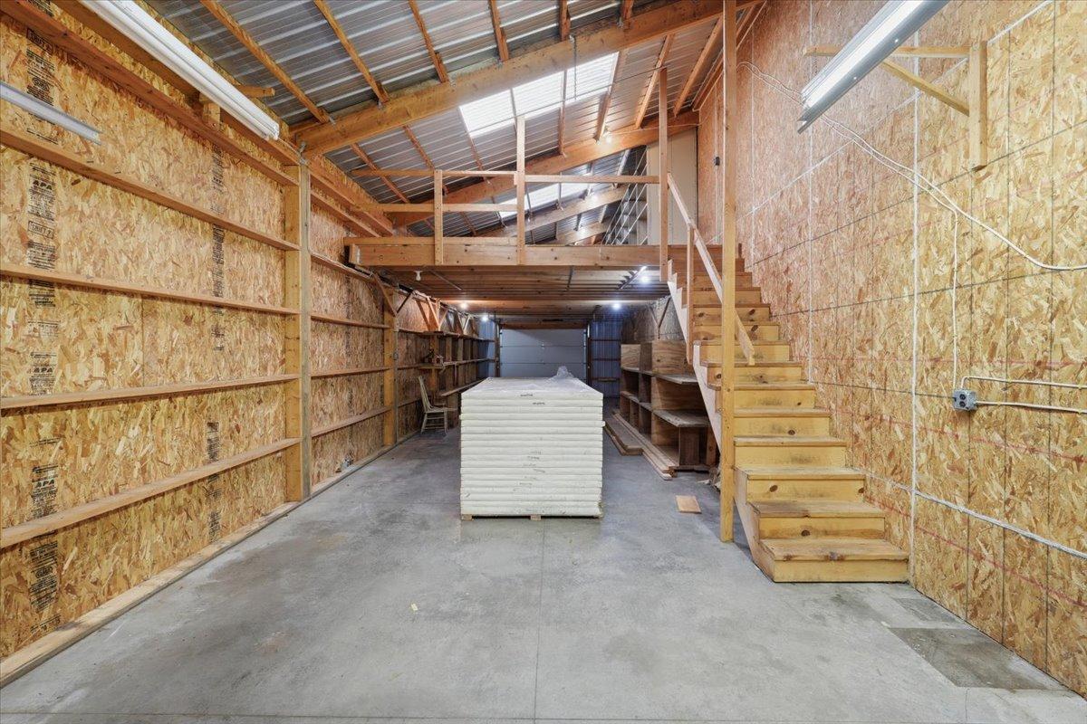 462 270th Street Property Photo 48