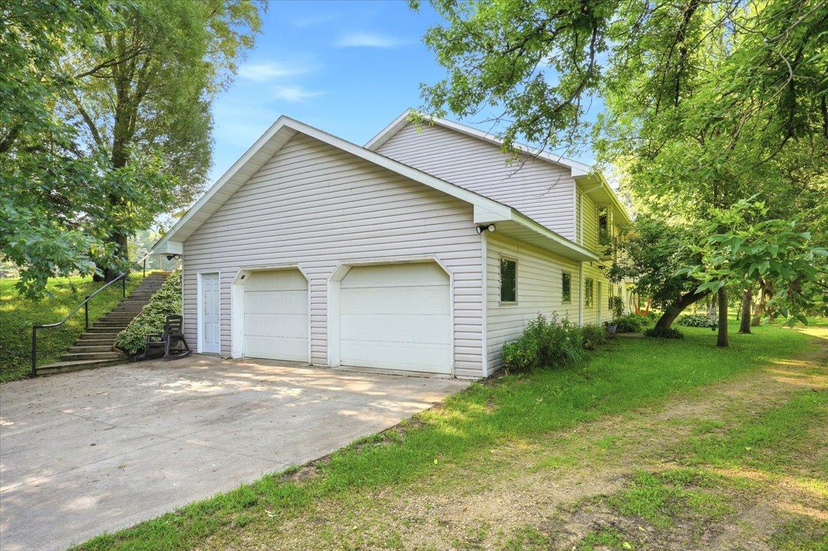 462 270th Street Property Photo 54