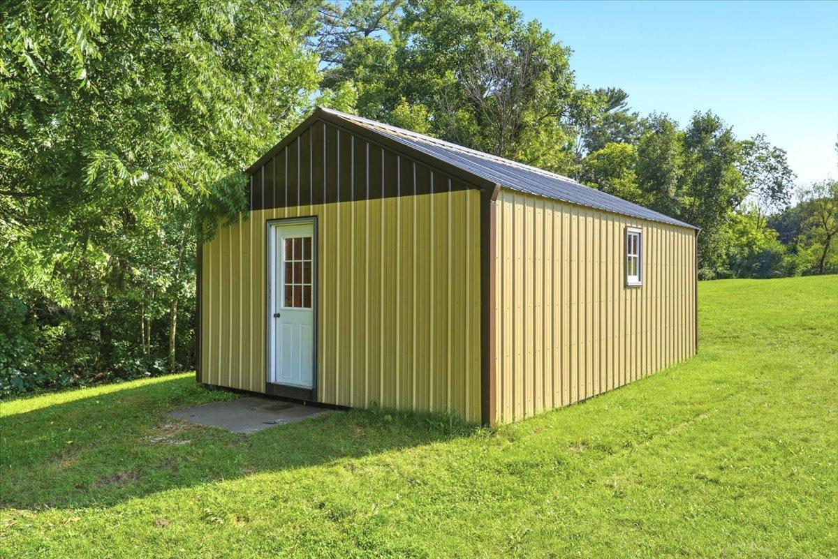 462 270th Street Property Photo 55