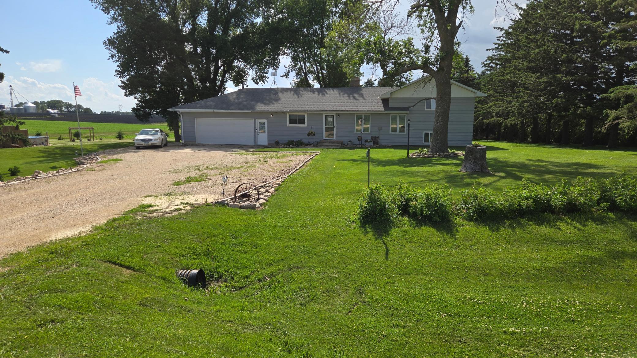 14977 690th Avenue Property Photo 6