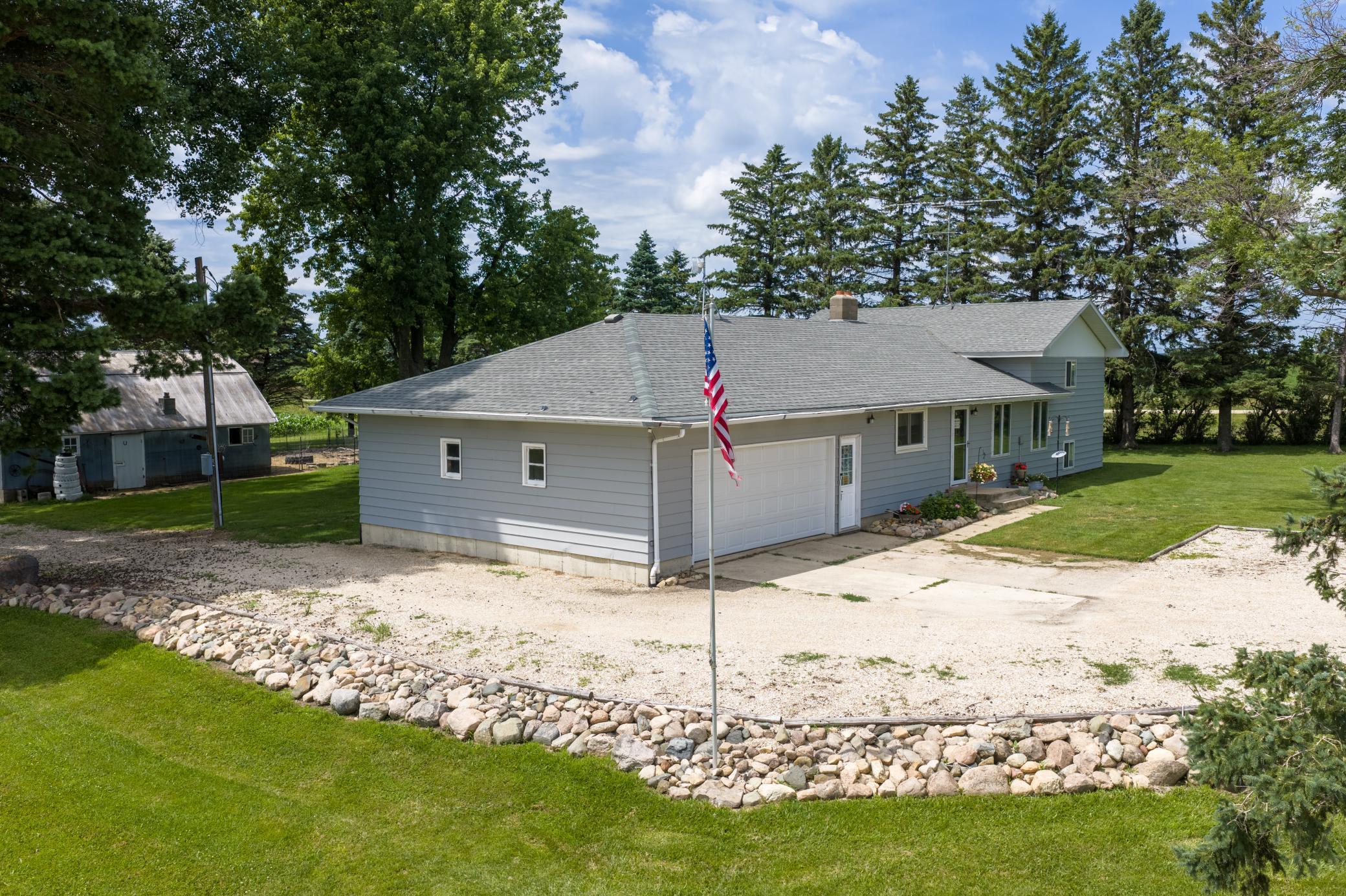 14977 690th Avenue Property Photo 39