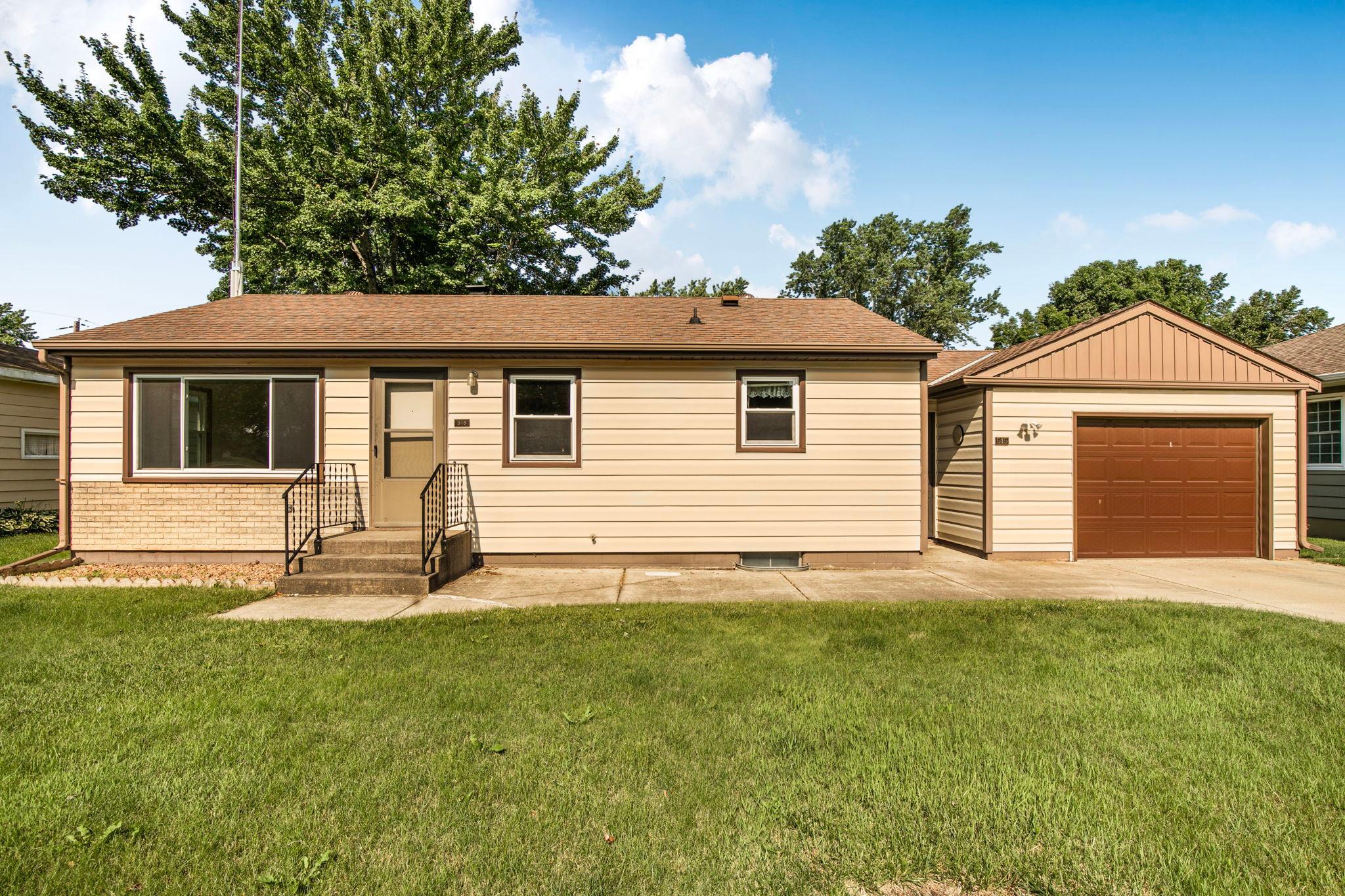 515 6th Avenue N Property Photo 1