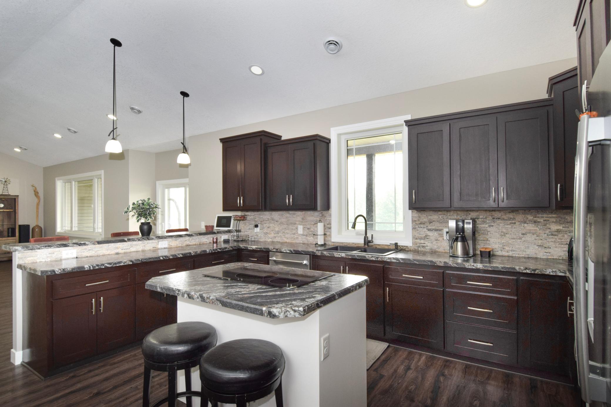 52929 Beech Avenue Property Photo 10