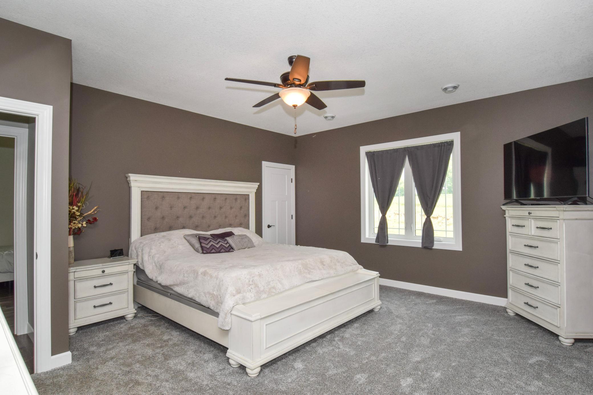 52929 Beech Avenue Property Photo 15