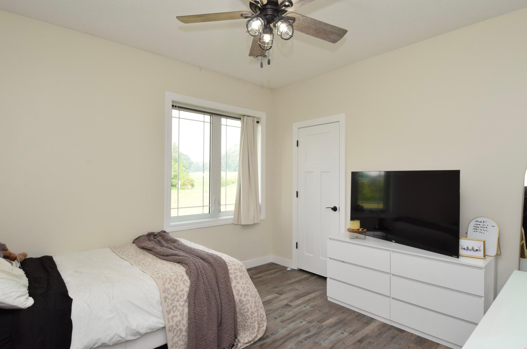 52929 Beech Avenue Property Photo 20