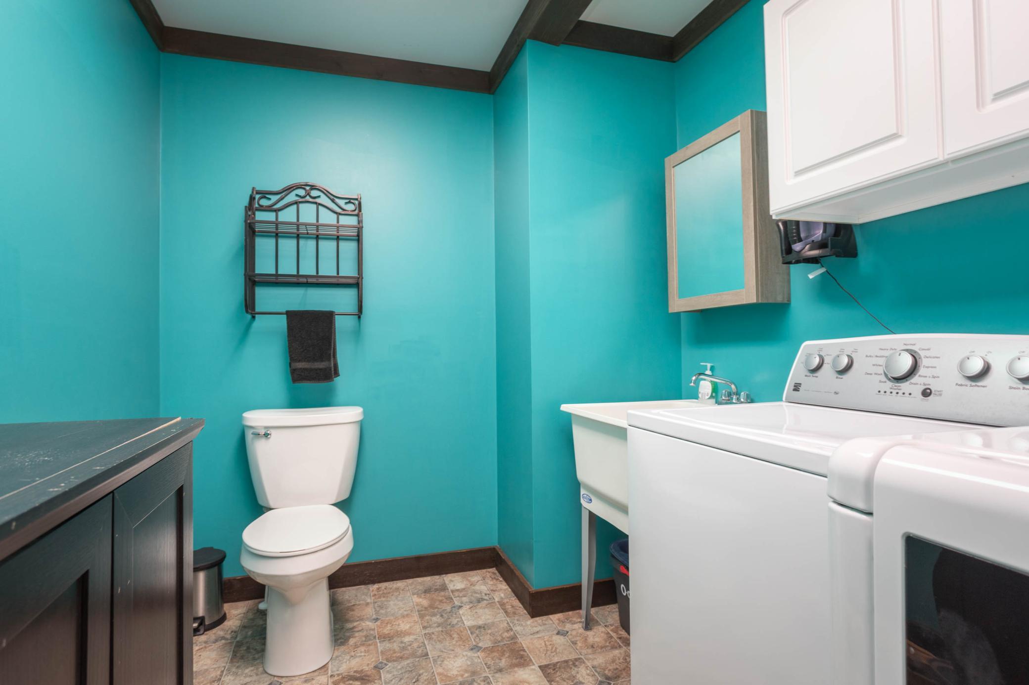 104 4th Street E Property Photo 16