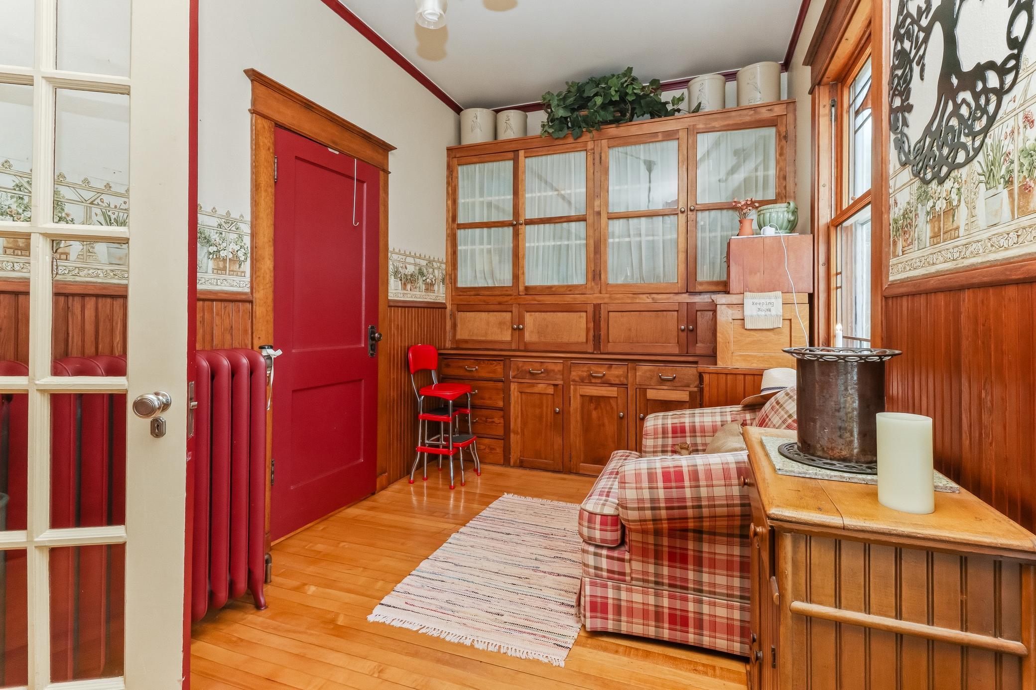 721 6th Avenue E Property Photo 32