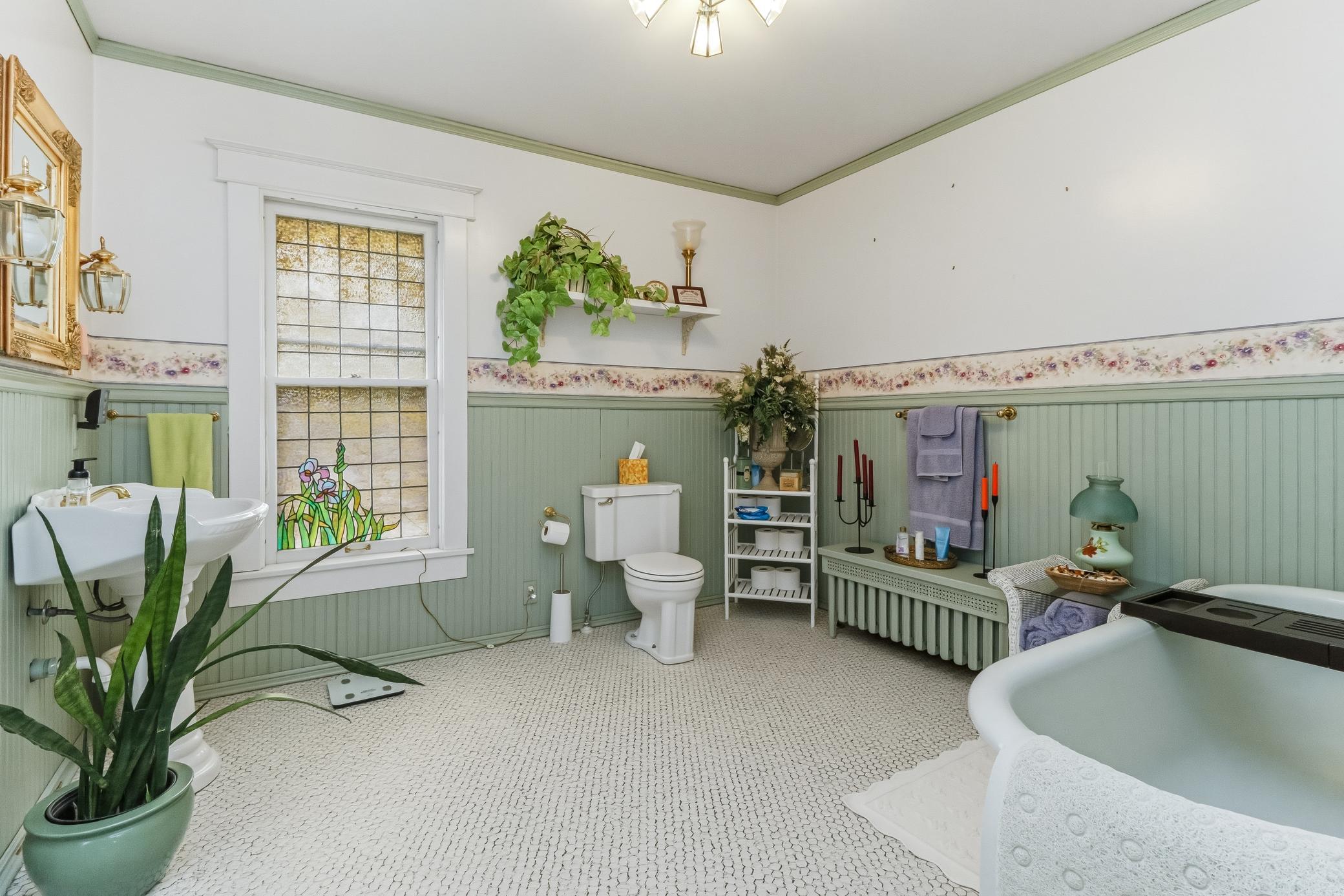 721 6th Avenue E Property Photo 80