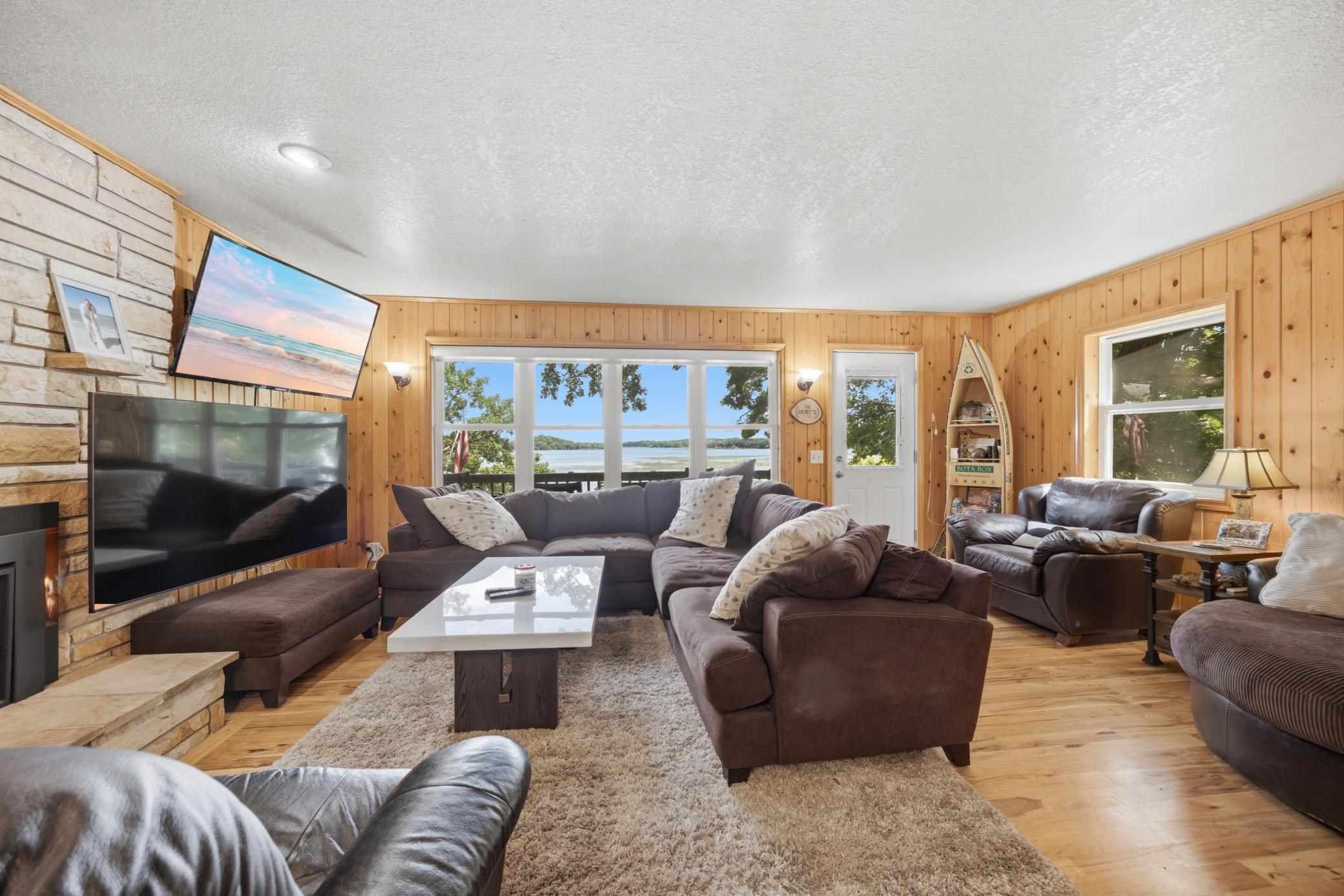 13117 Bayview Road Property Photo 1