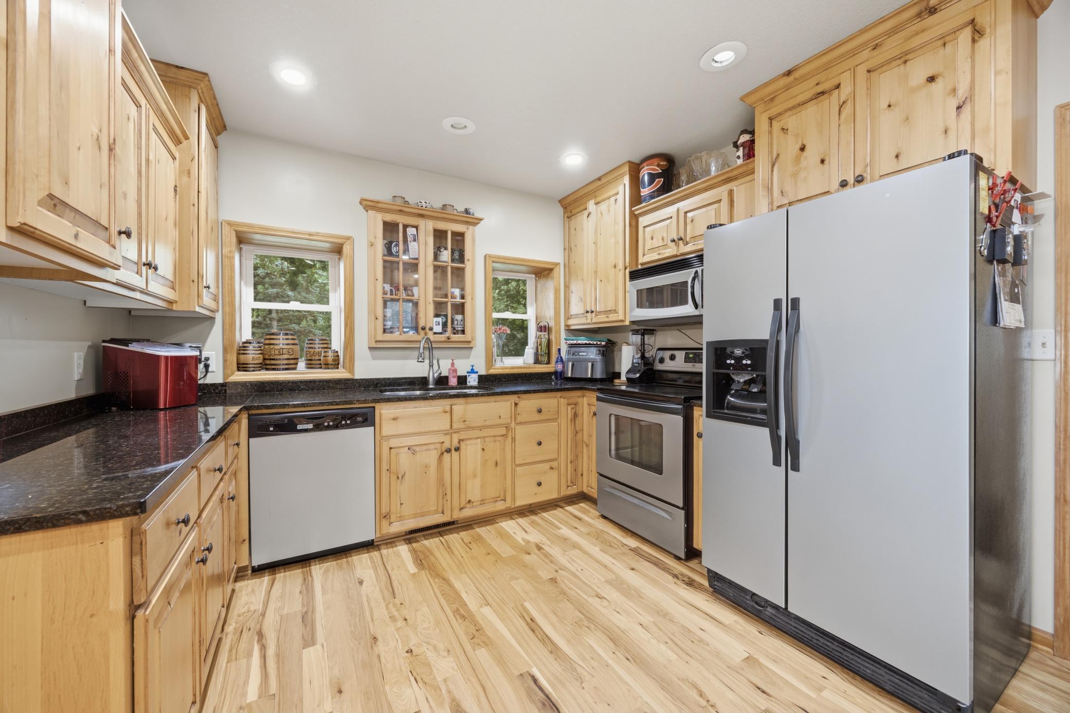 13117 Bayview Road Property Photo 8