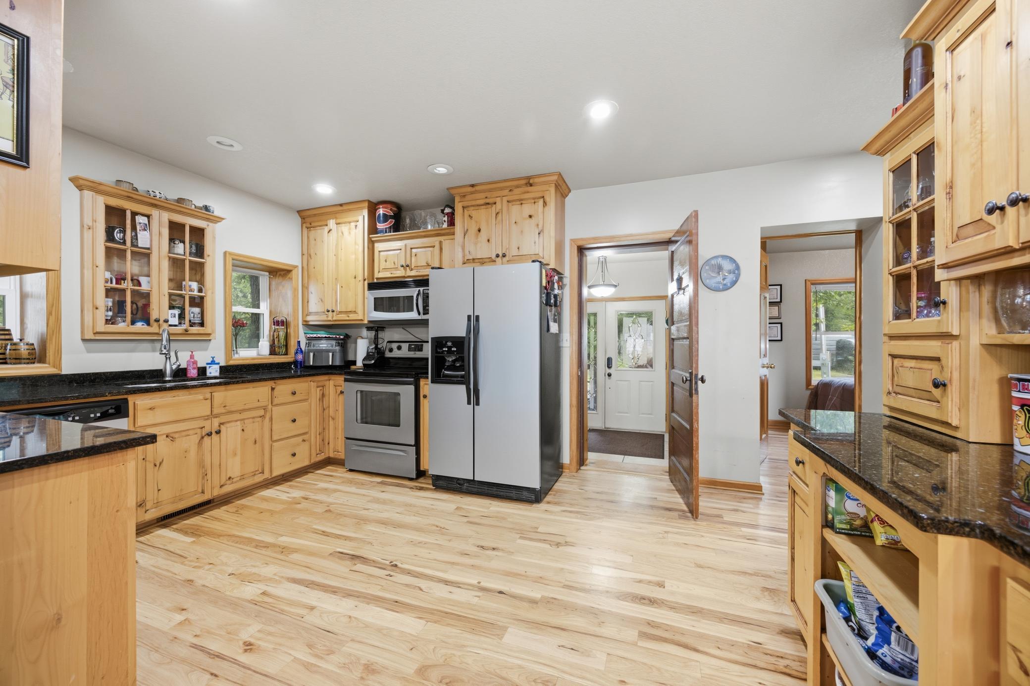 13117 Bayview Road Property Photo 10