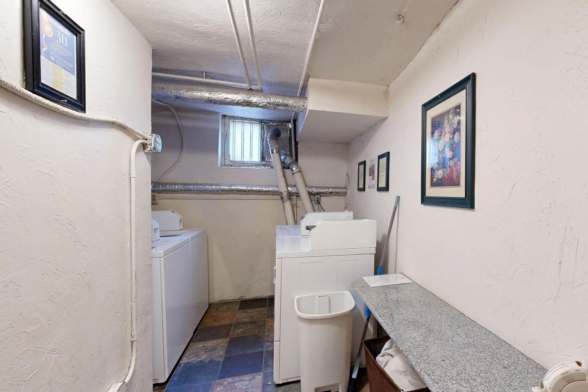 1917 Emerson Avenue 104 Property Photo 7