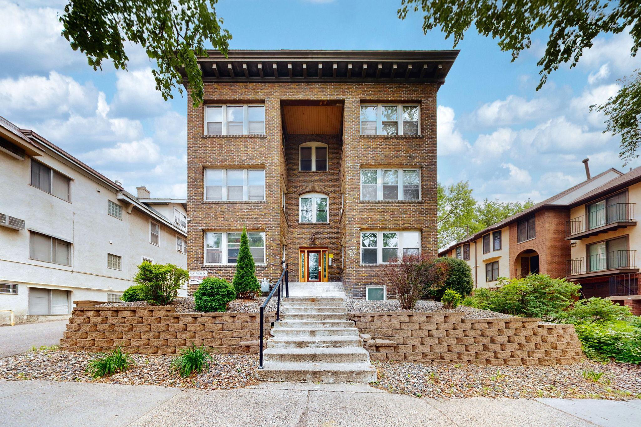 1917 Emerson Avenue 104 Property Photo 10