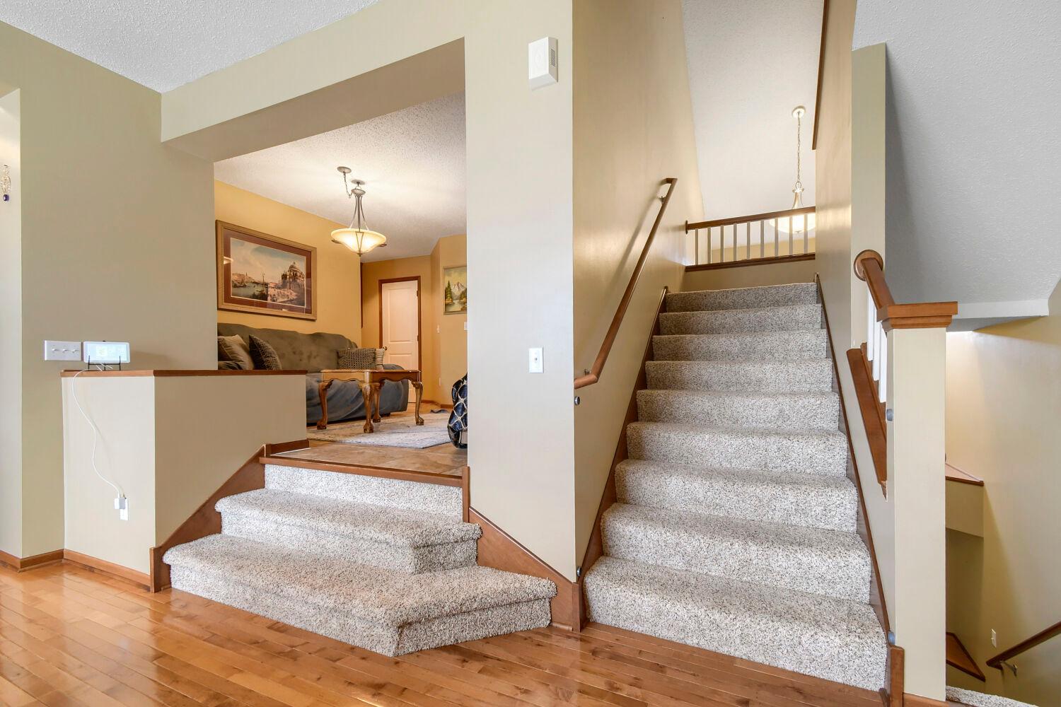 7005 Rose Drive Property Photo 3