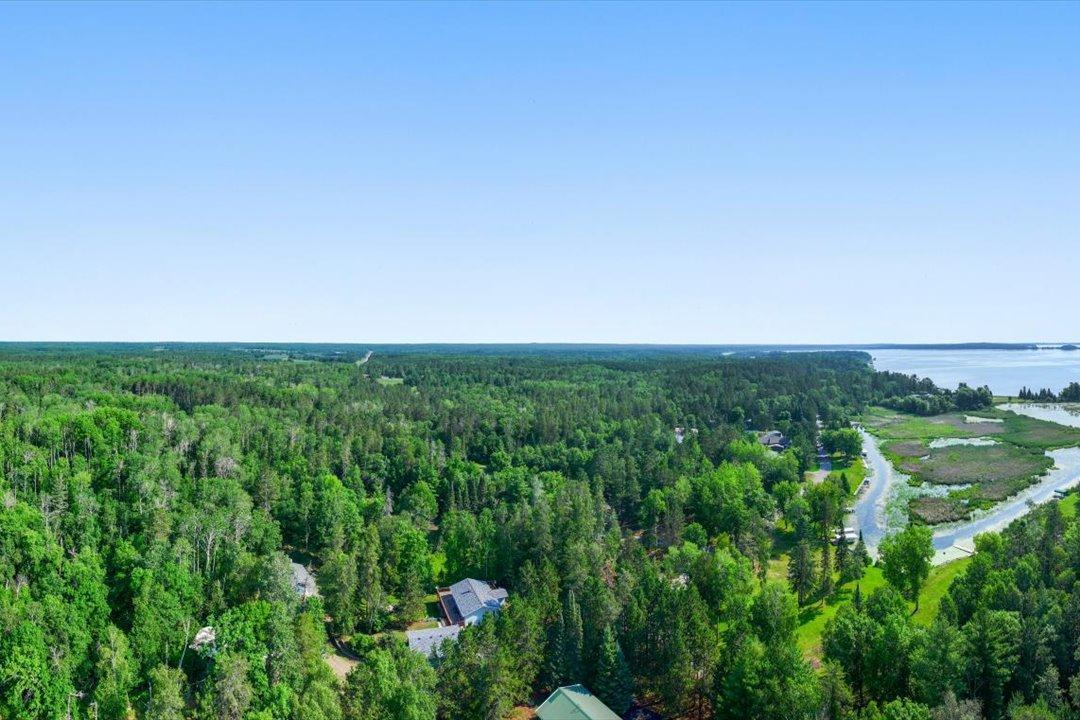37061 Delta Bay Drive Property Photo 14
