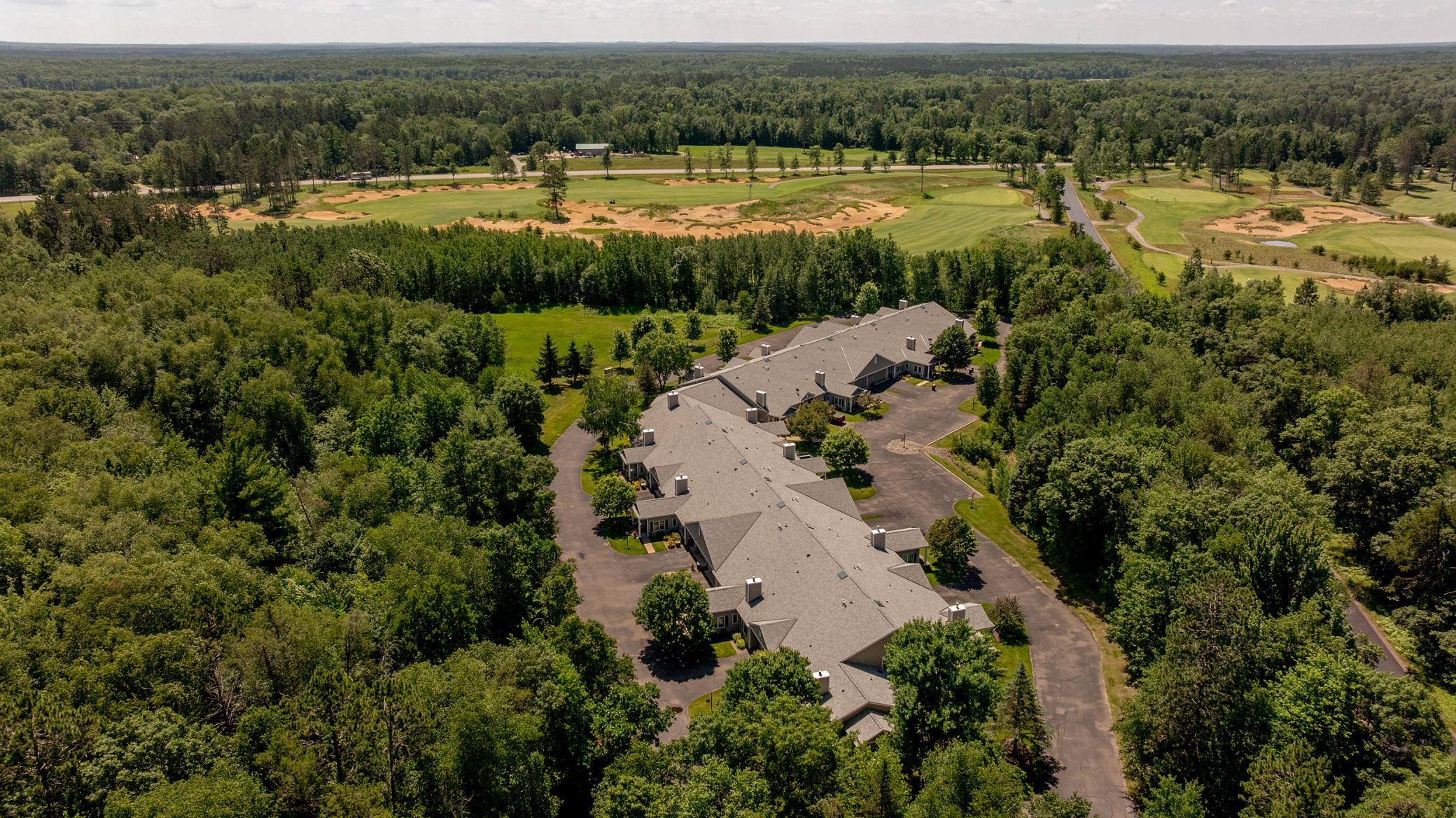 36271 Pine Bay Circle Property Photo 3