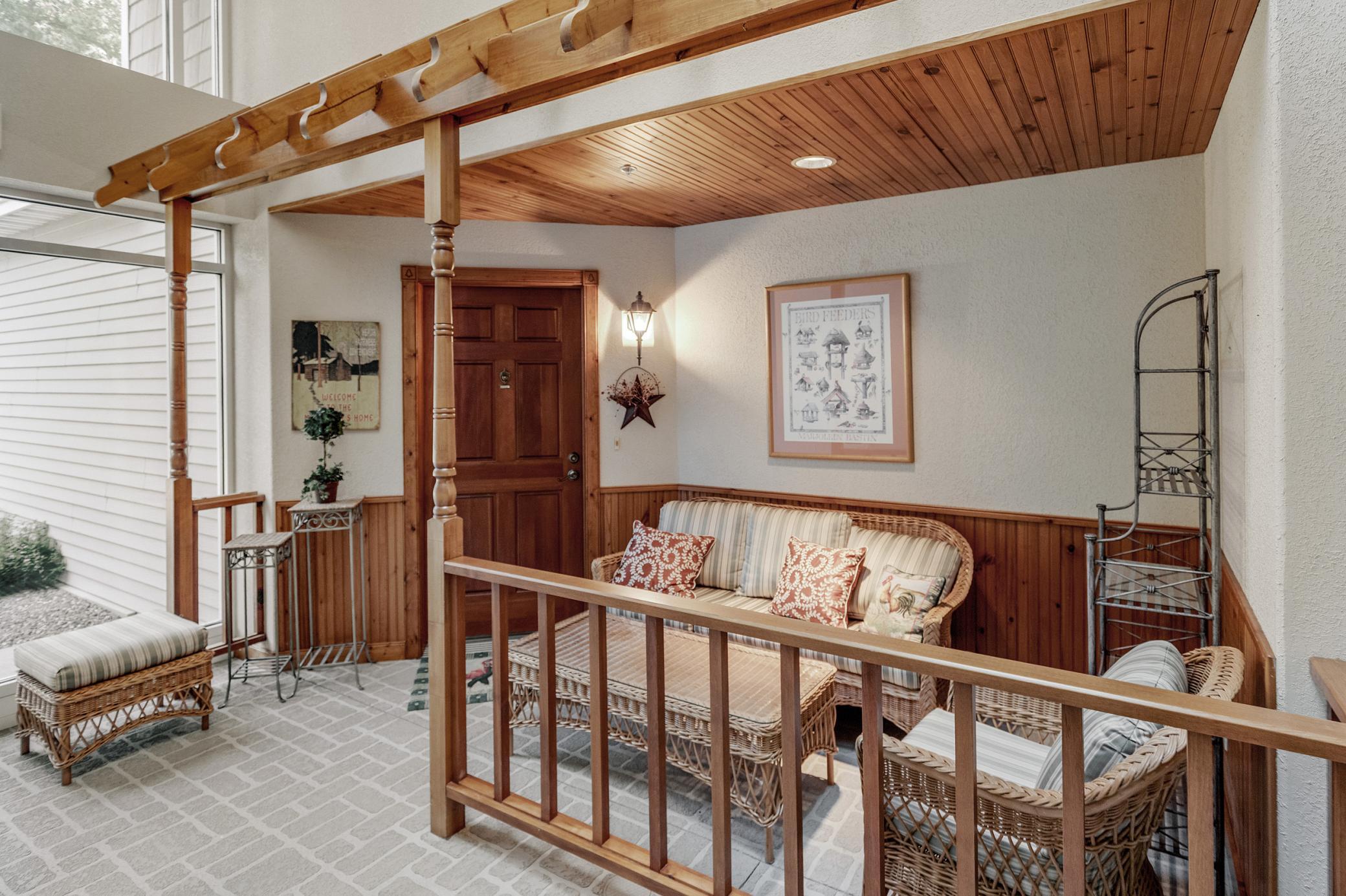 36271 Pine Bay Circle Property Photo 6