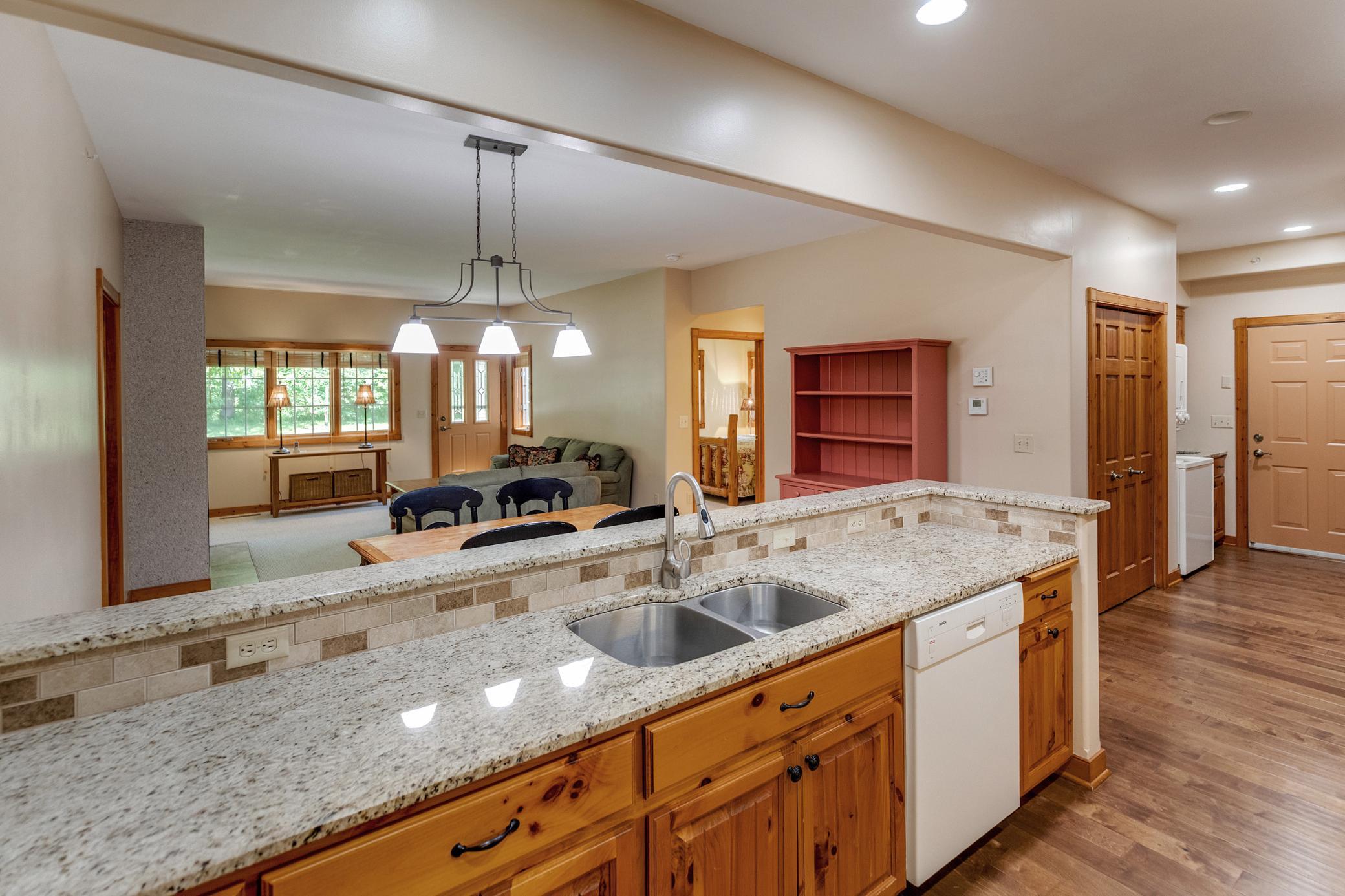 36271 Pine Bay Circle Property Photo 7