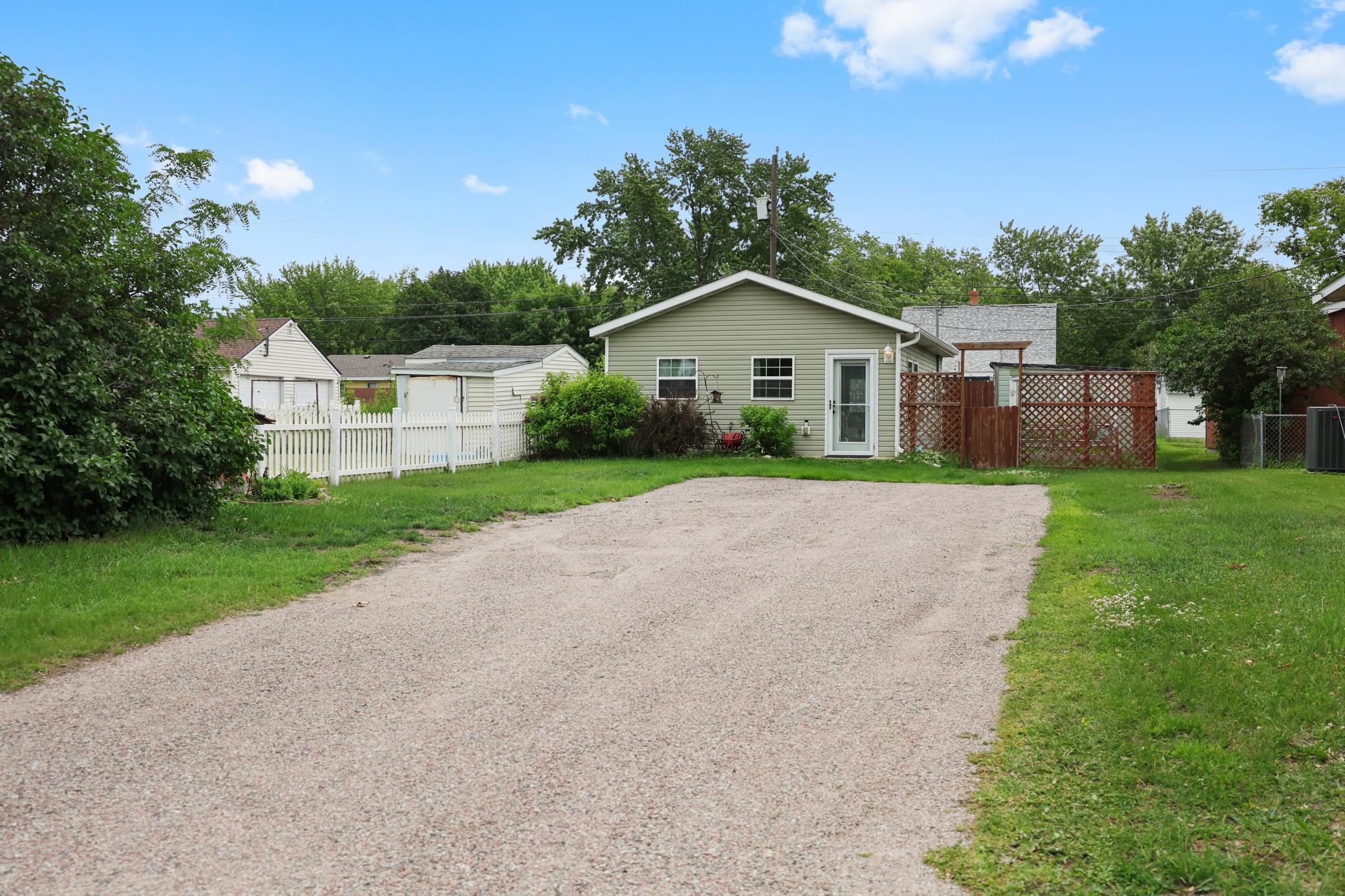 204 37th Avenue N Property Photo 1