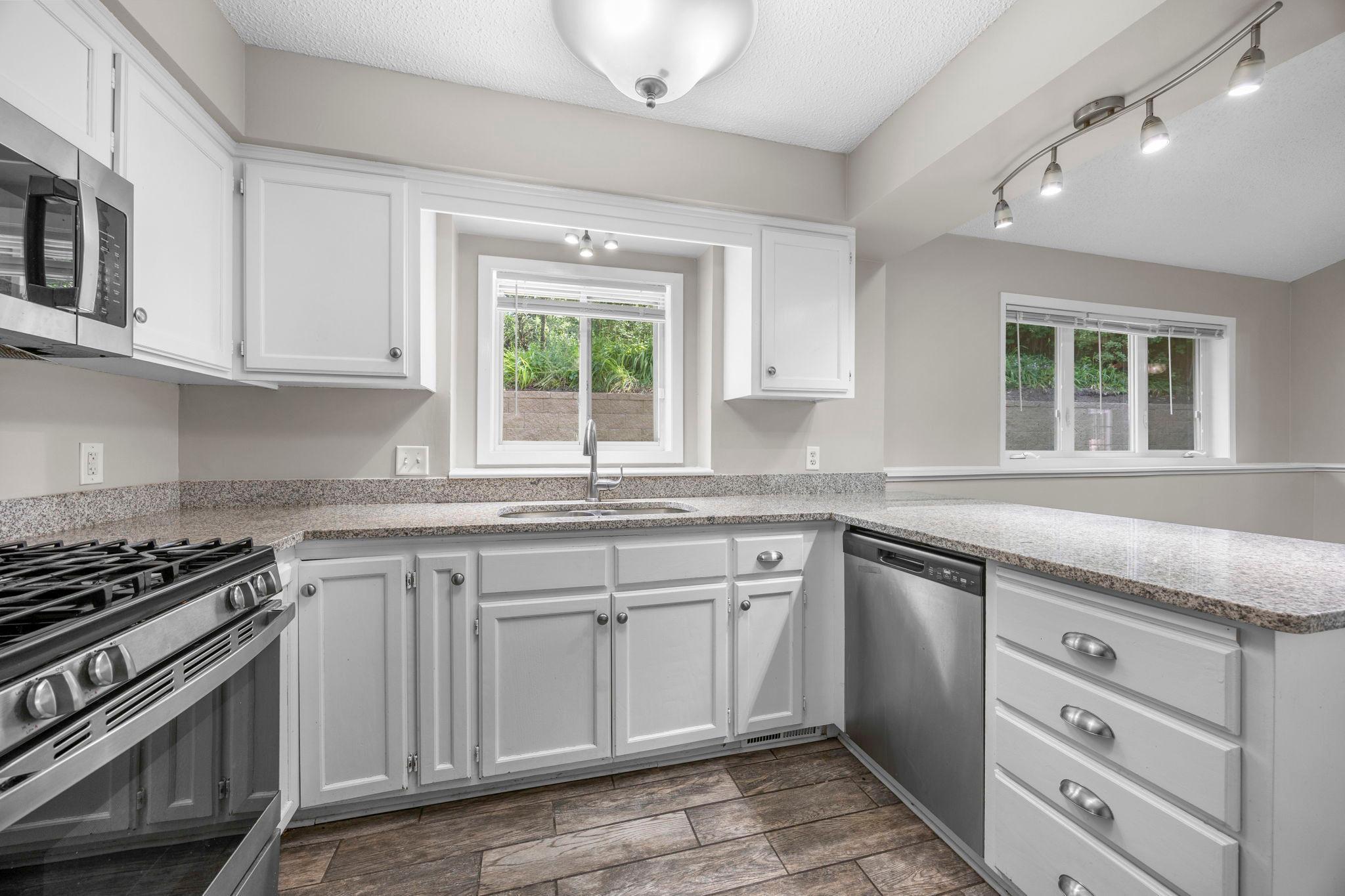 3633 Windtree Drive Property Photo 14