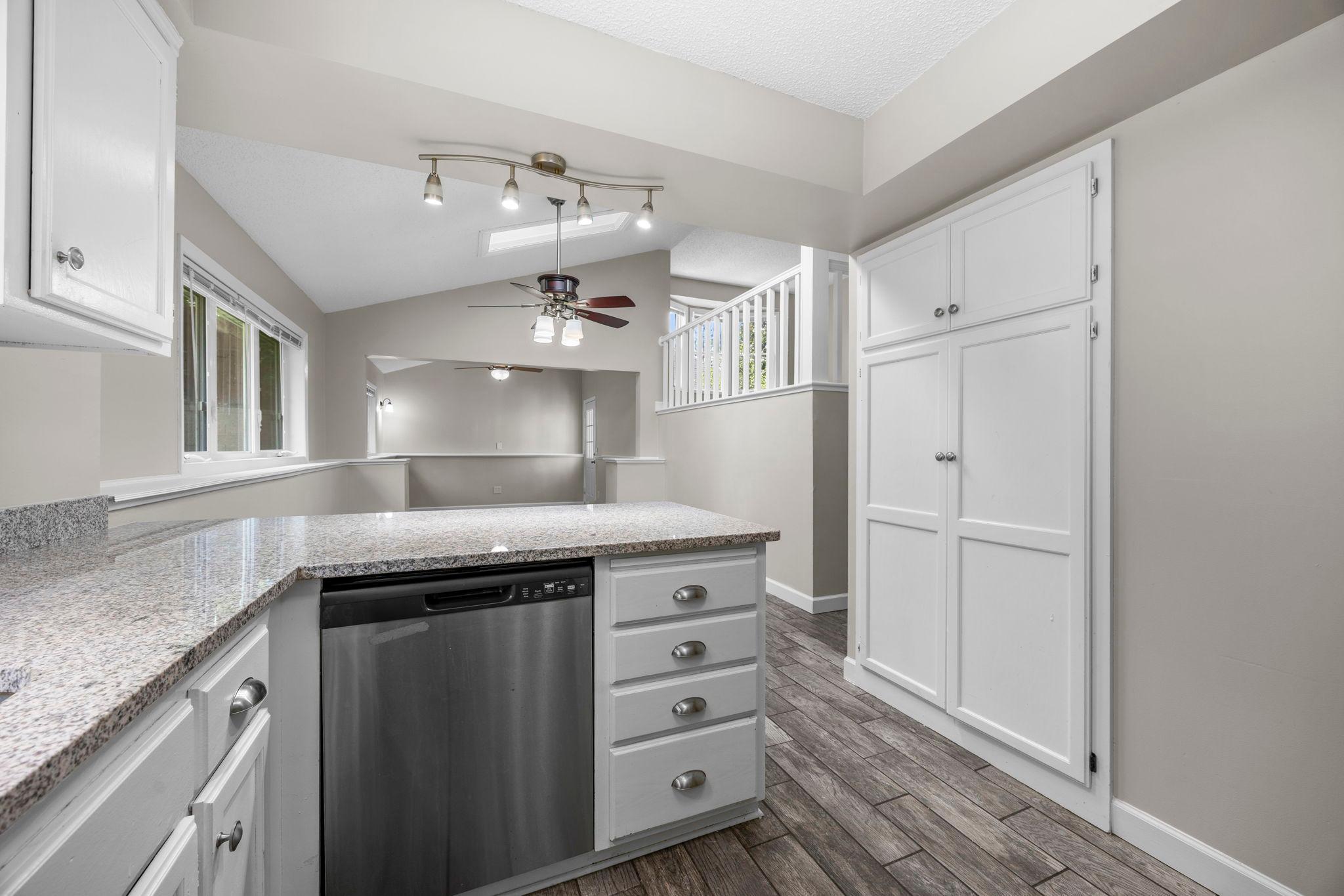 3633 Windtree Drive Property Photo 17