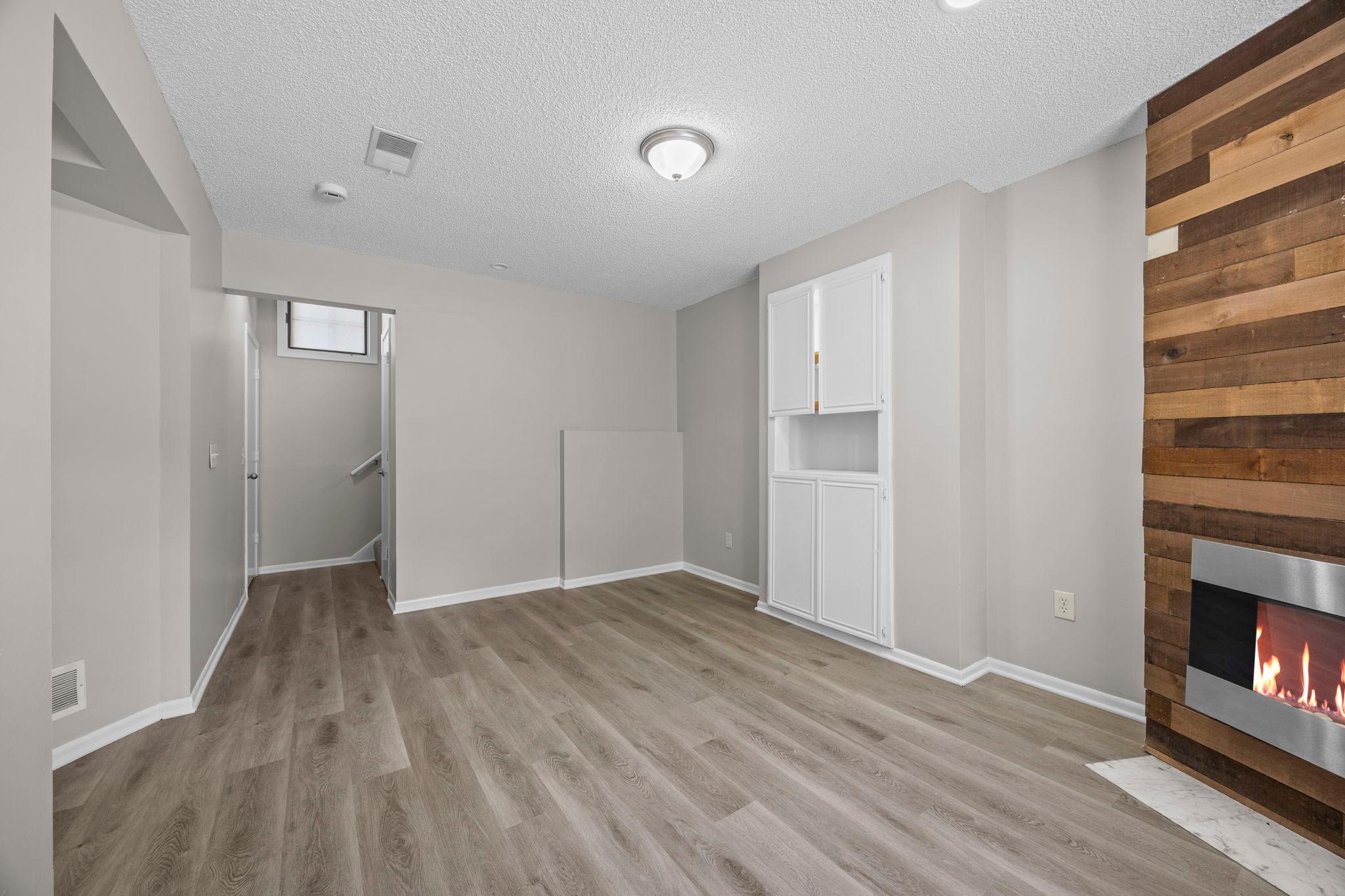 3633 Windtree Drive Property Photo 24