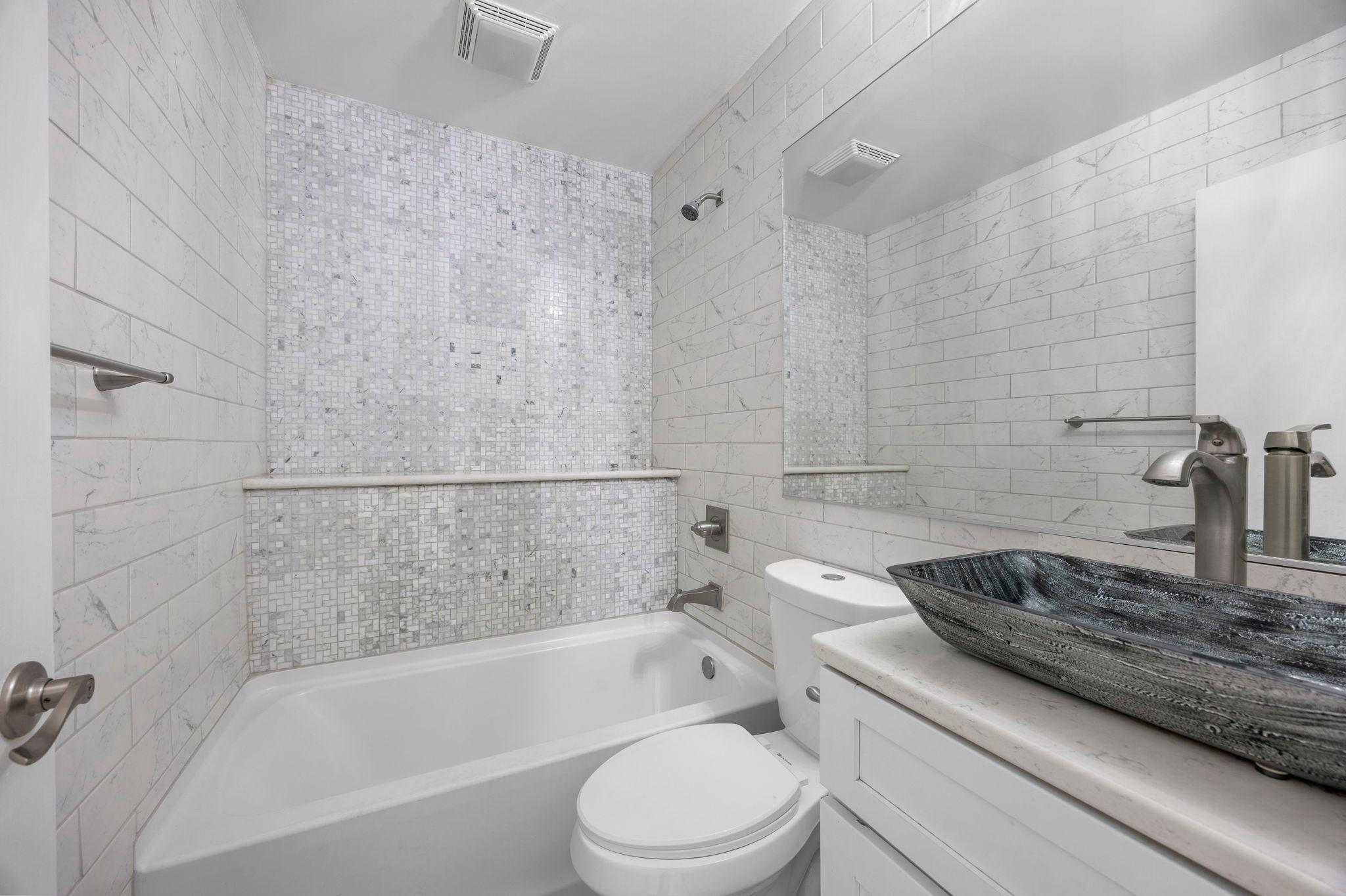 3633 Windtree Drive Property Photo 26