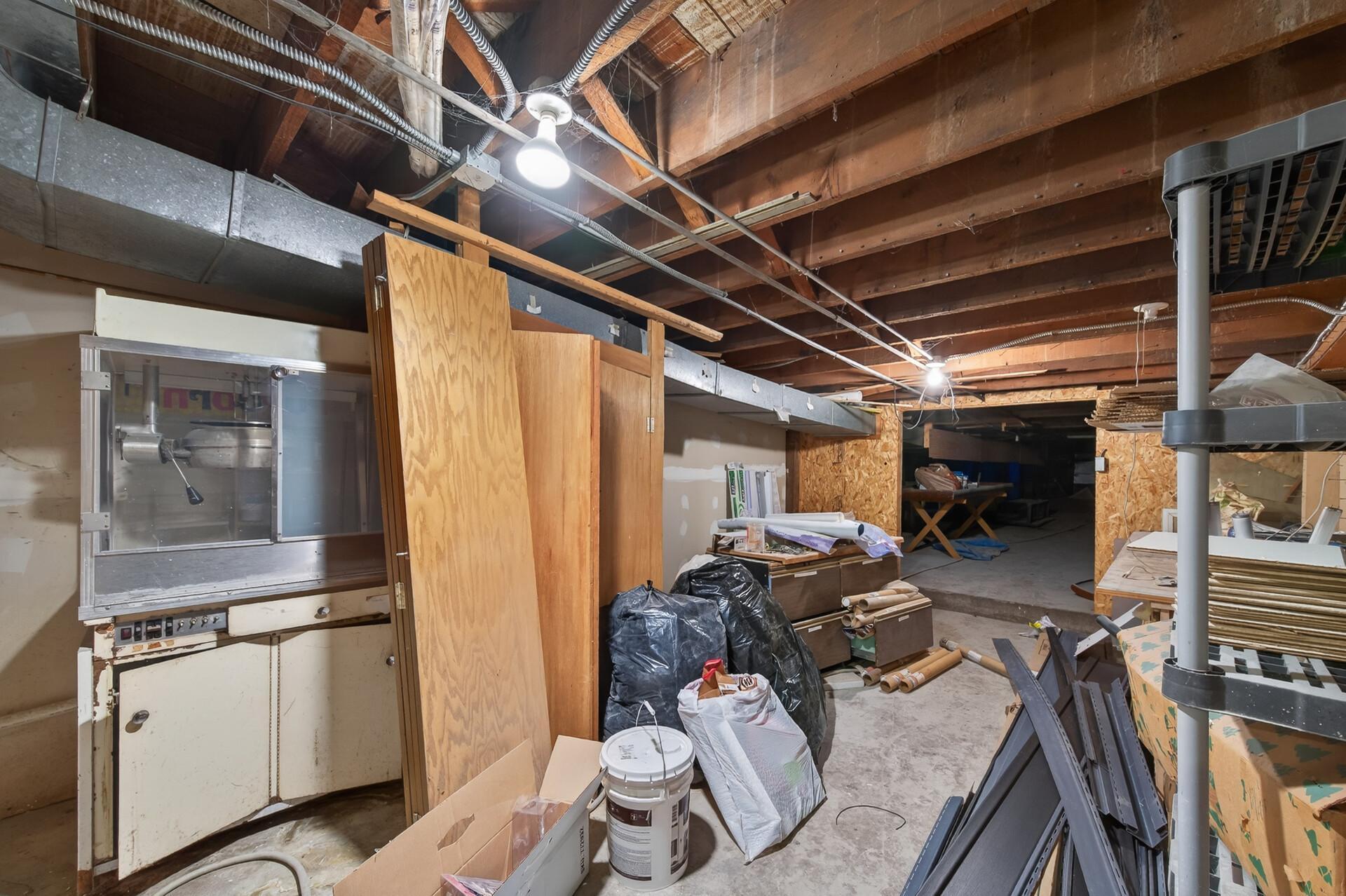 6434 Main Street Property Photo 40