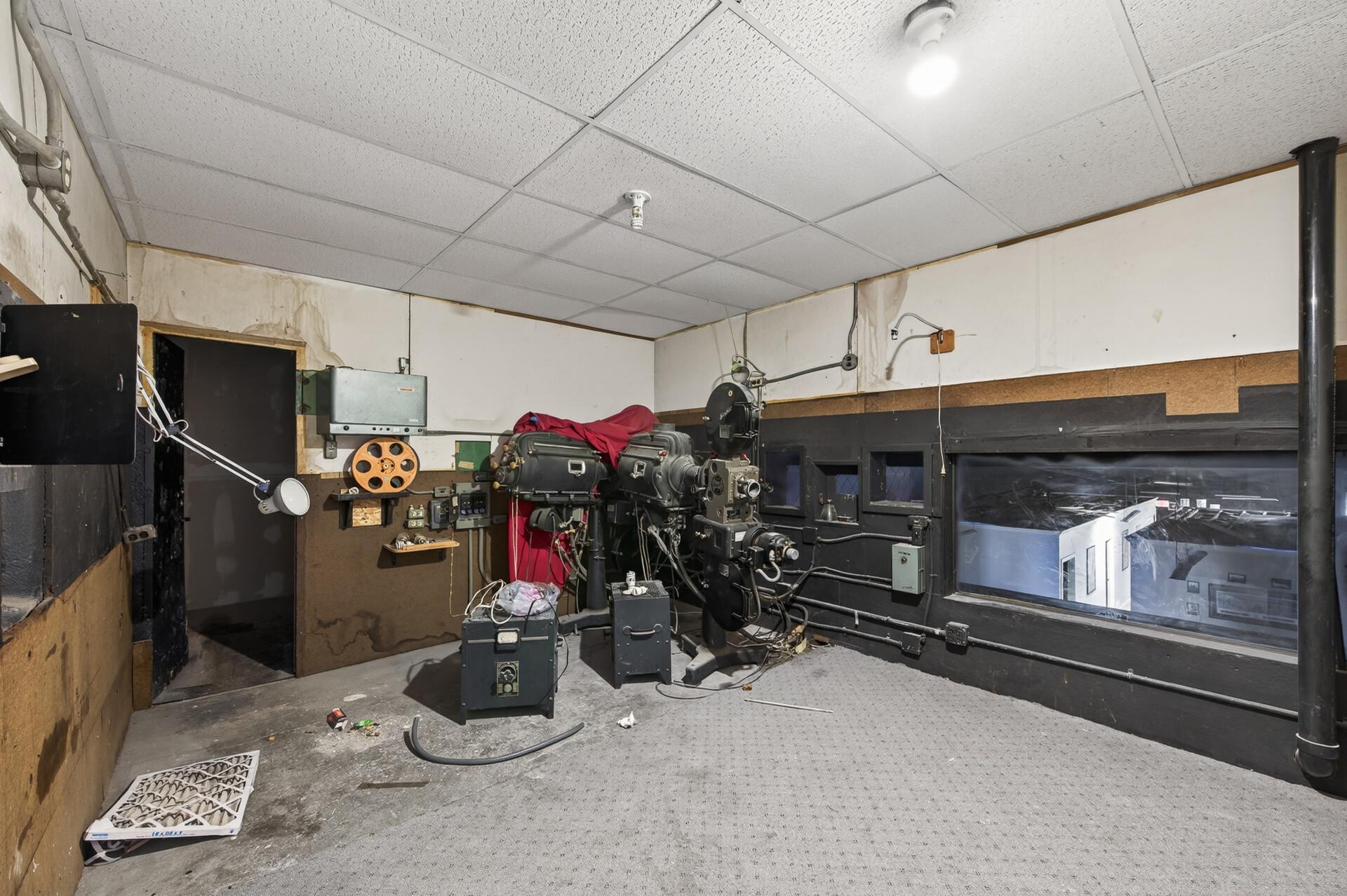 6434 Main Street Property Photo 41