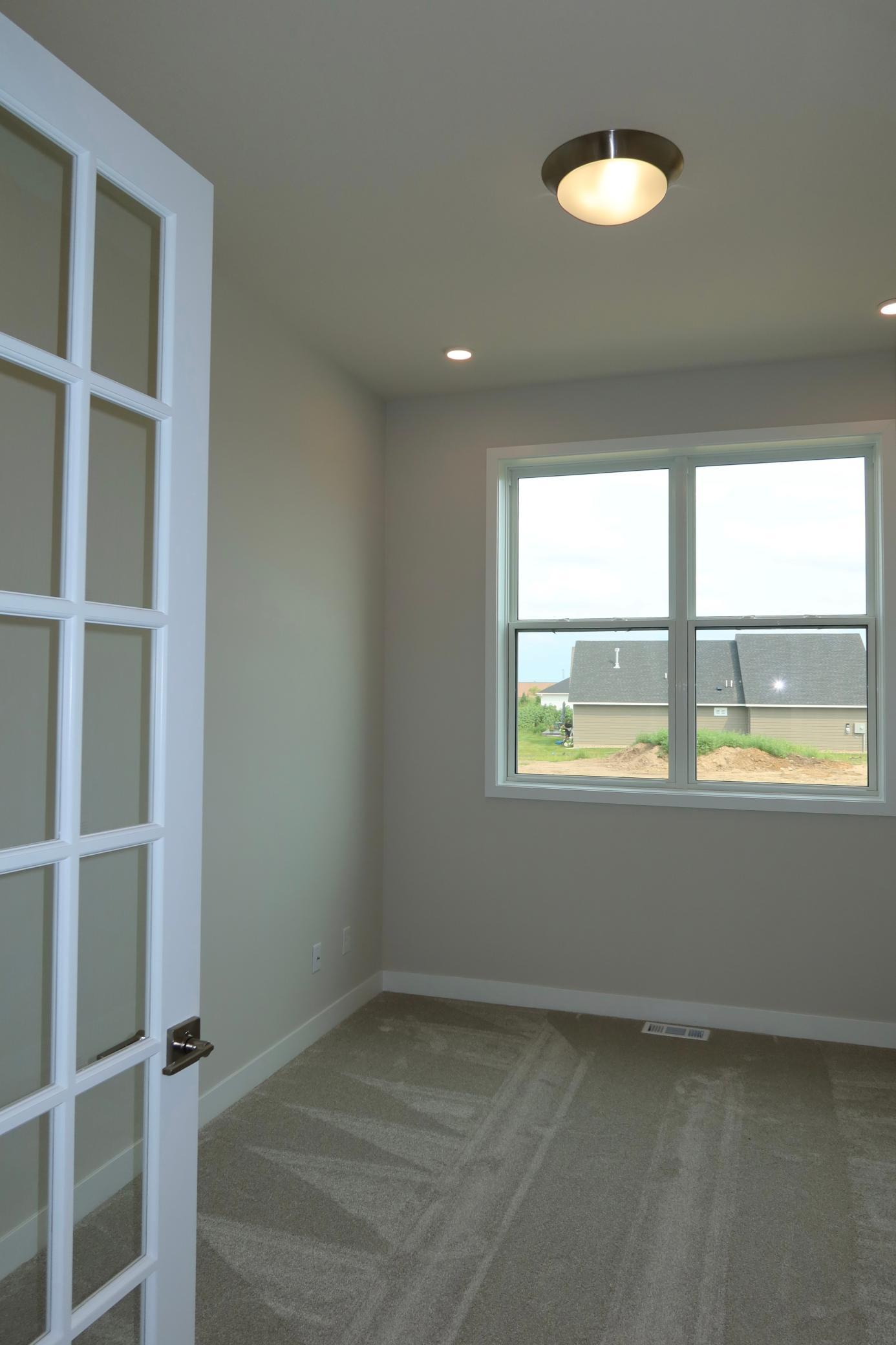 17940 Greenwich Way Property Photo 28
