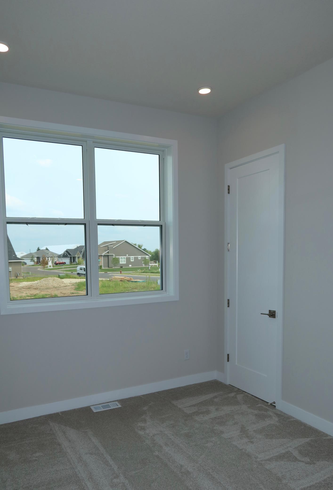 17940 Greenwich Way Property Photo 29