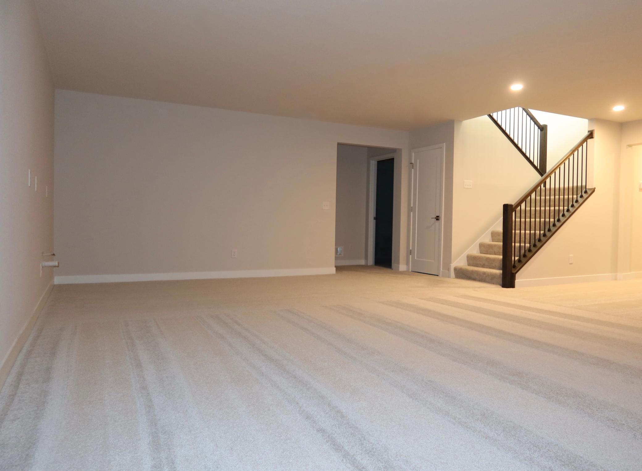 17940 Greenwich Way Property Photo 32
