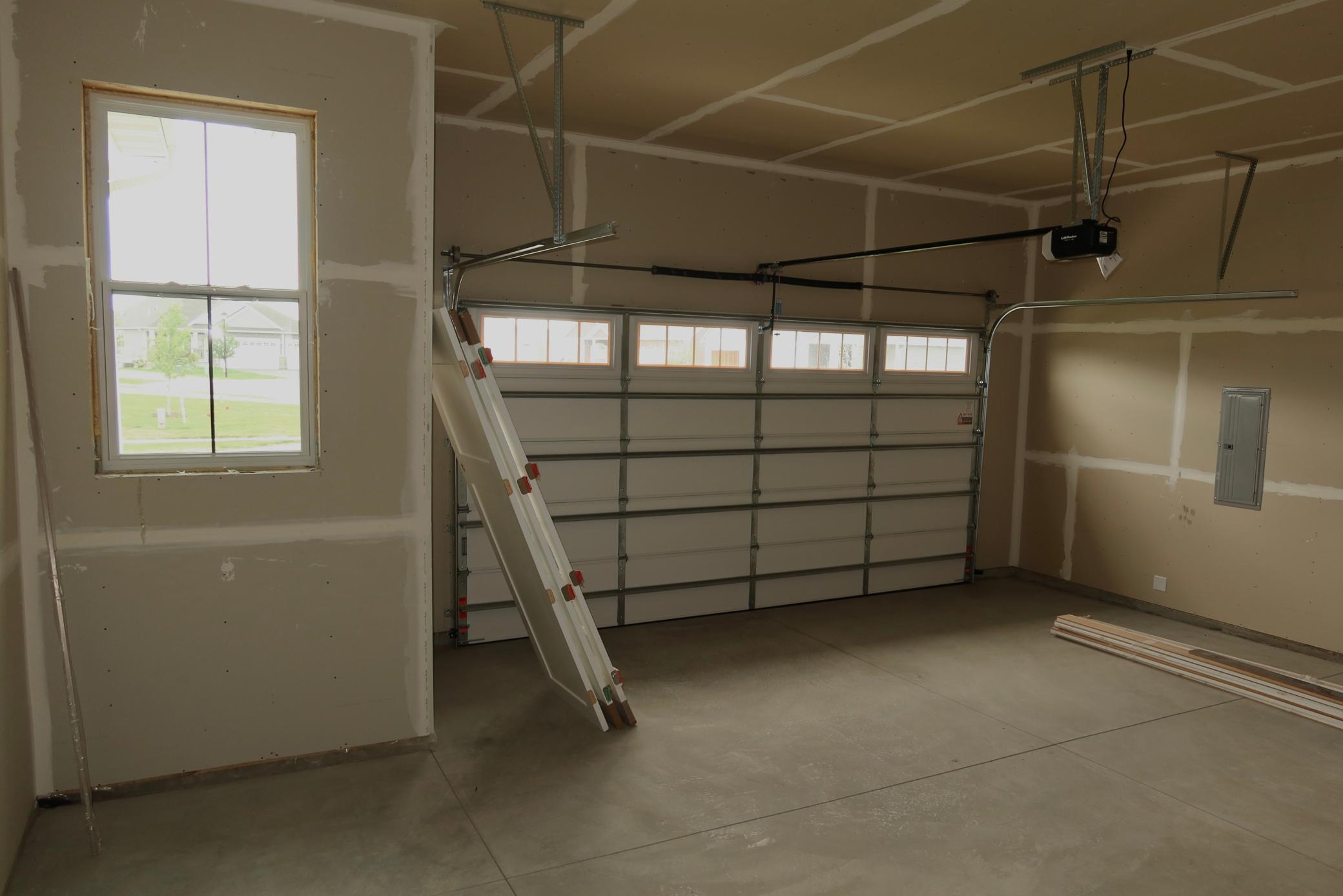 17940 Greenwich Way Property Photo 36