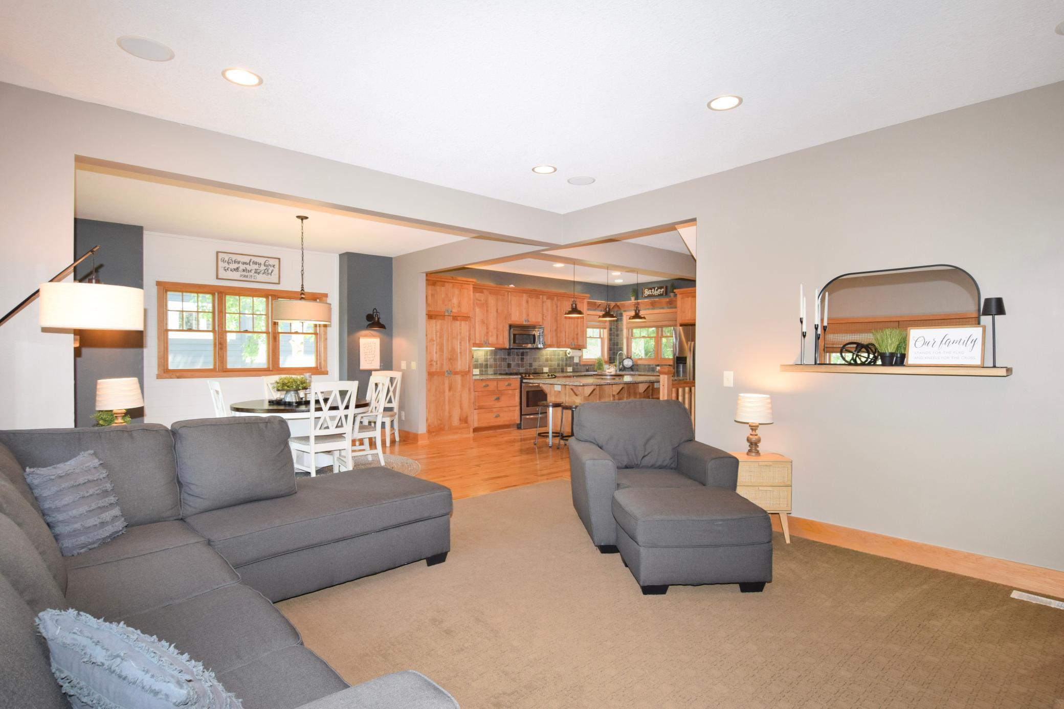11315 Goose Lake Parkway Property Photo 9