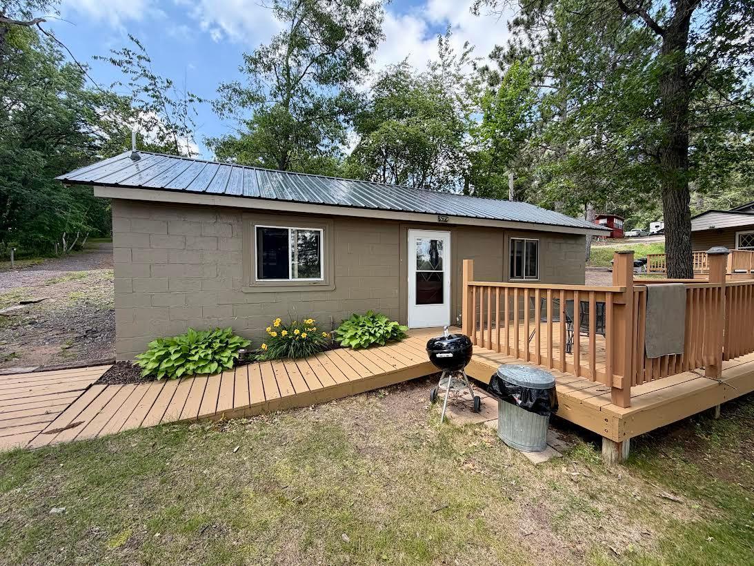 6833 View Point Lodge Road 13 (cabin 2) Property Photo 1