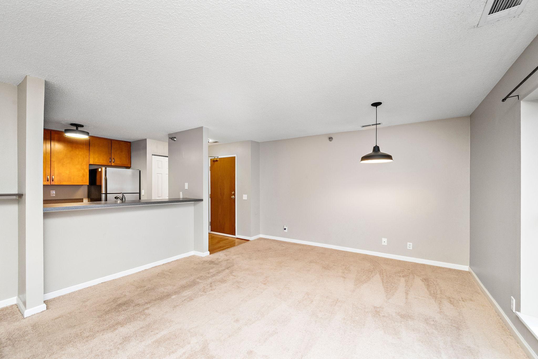 6155 Chasewood Parkway 204 Property Photo 6