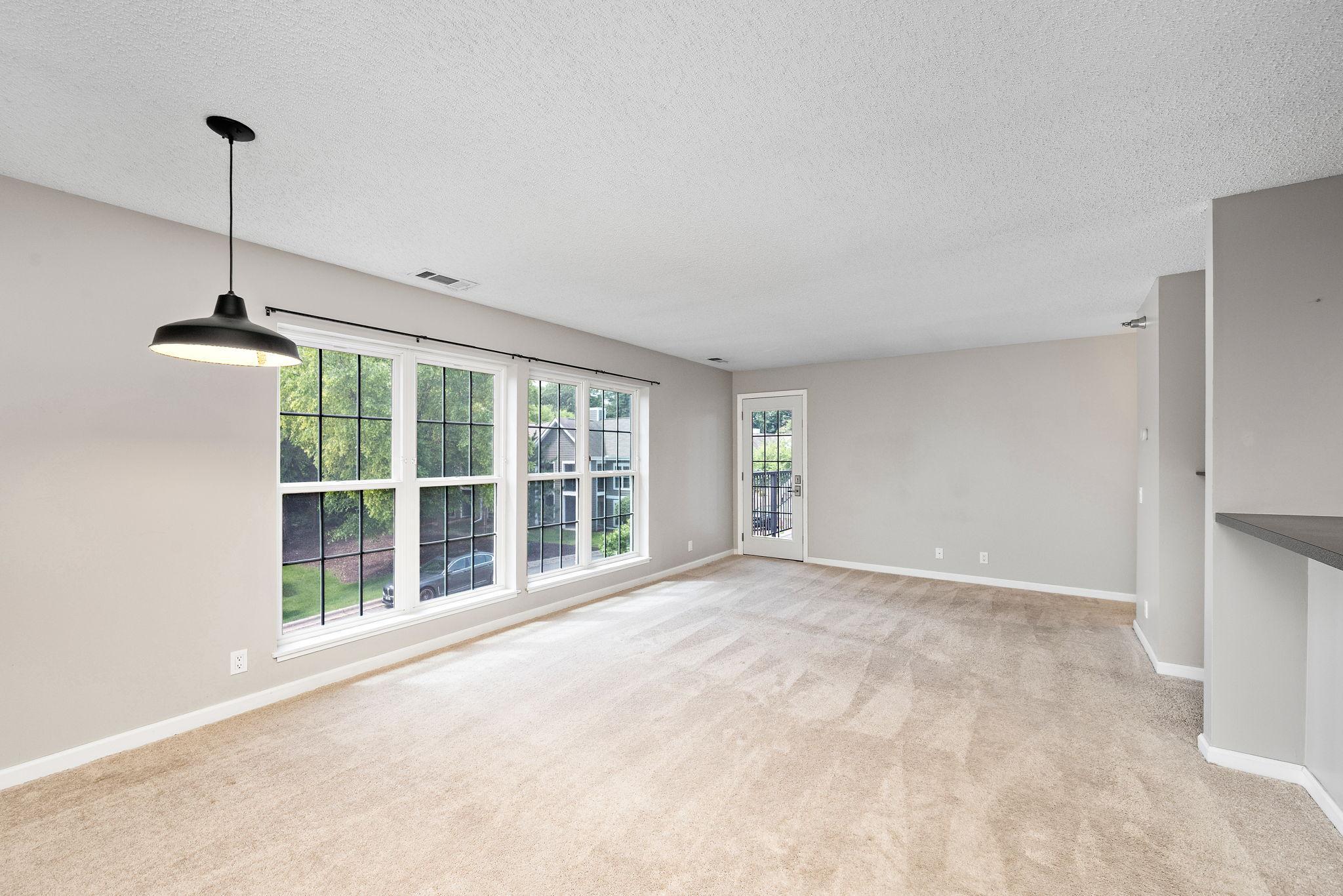 6155 Chasewood Parkway 204 Property Photo 8