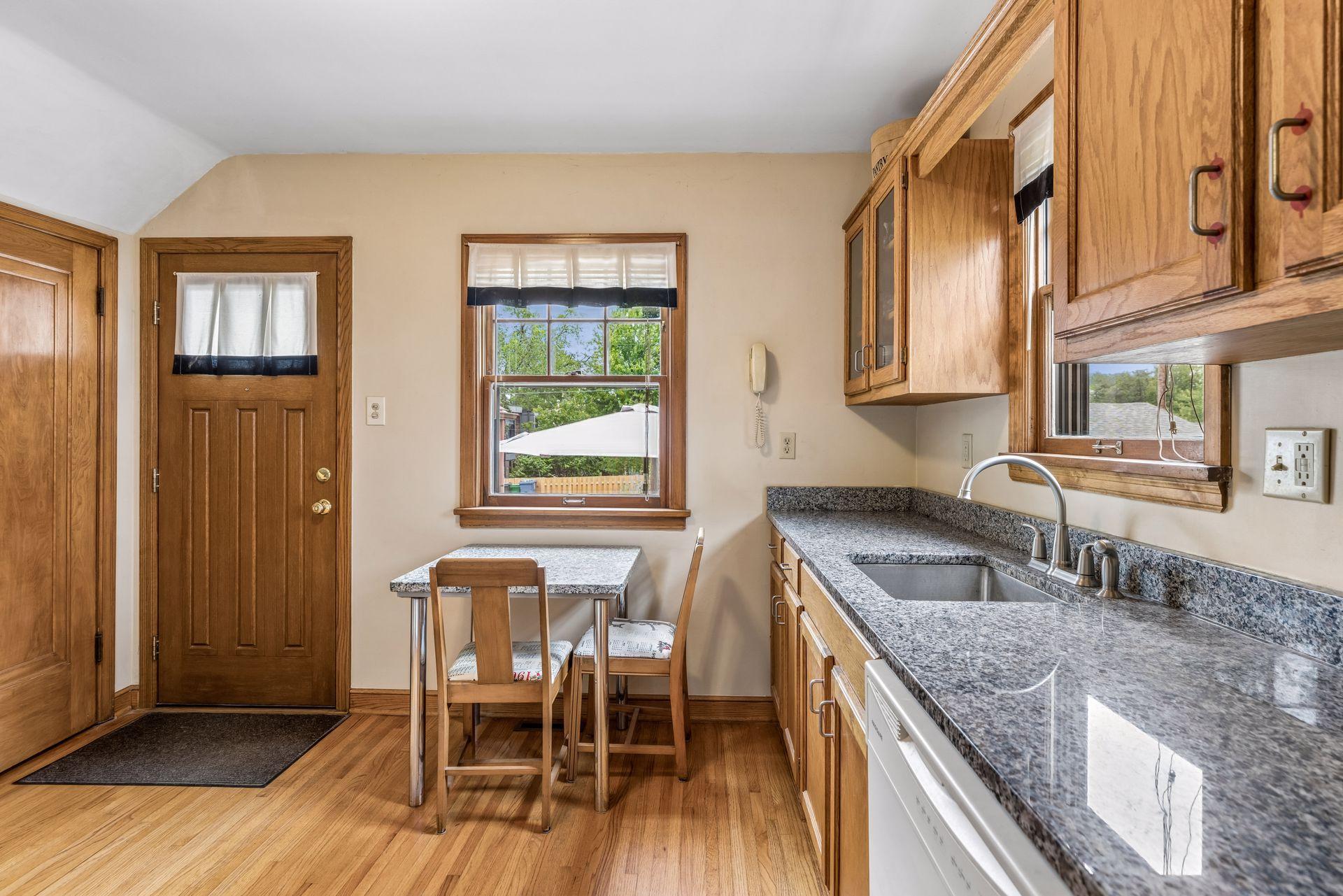 5721 Wentworth Avenue Property Photo 11