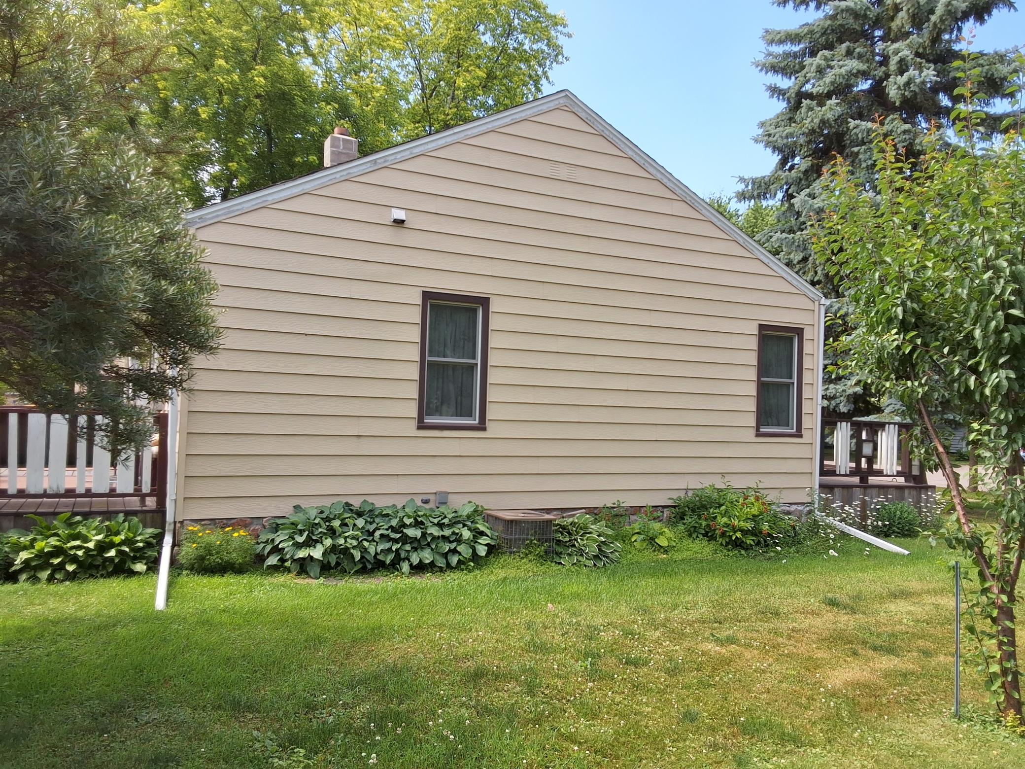 417 4th Street Property Photo 3
