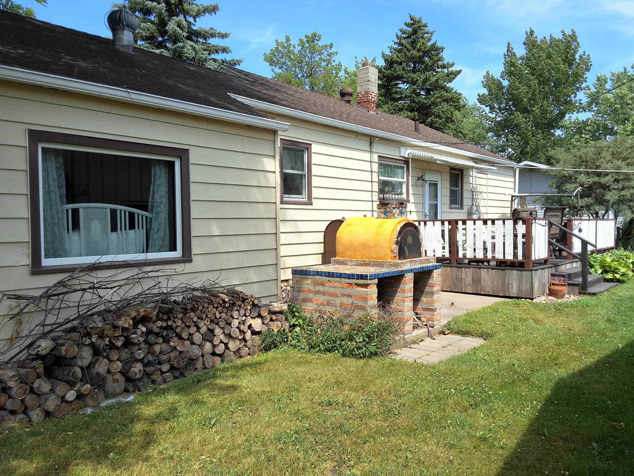 417 4th Street Property Photo 6