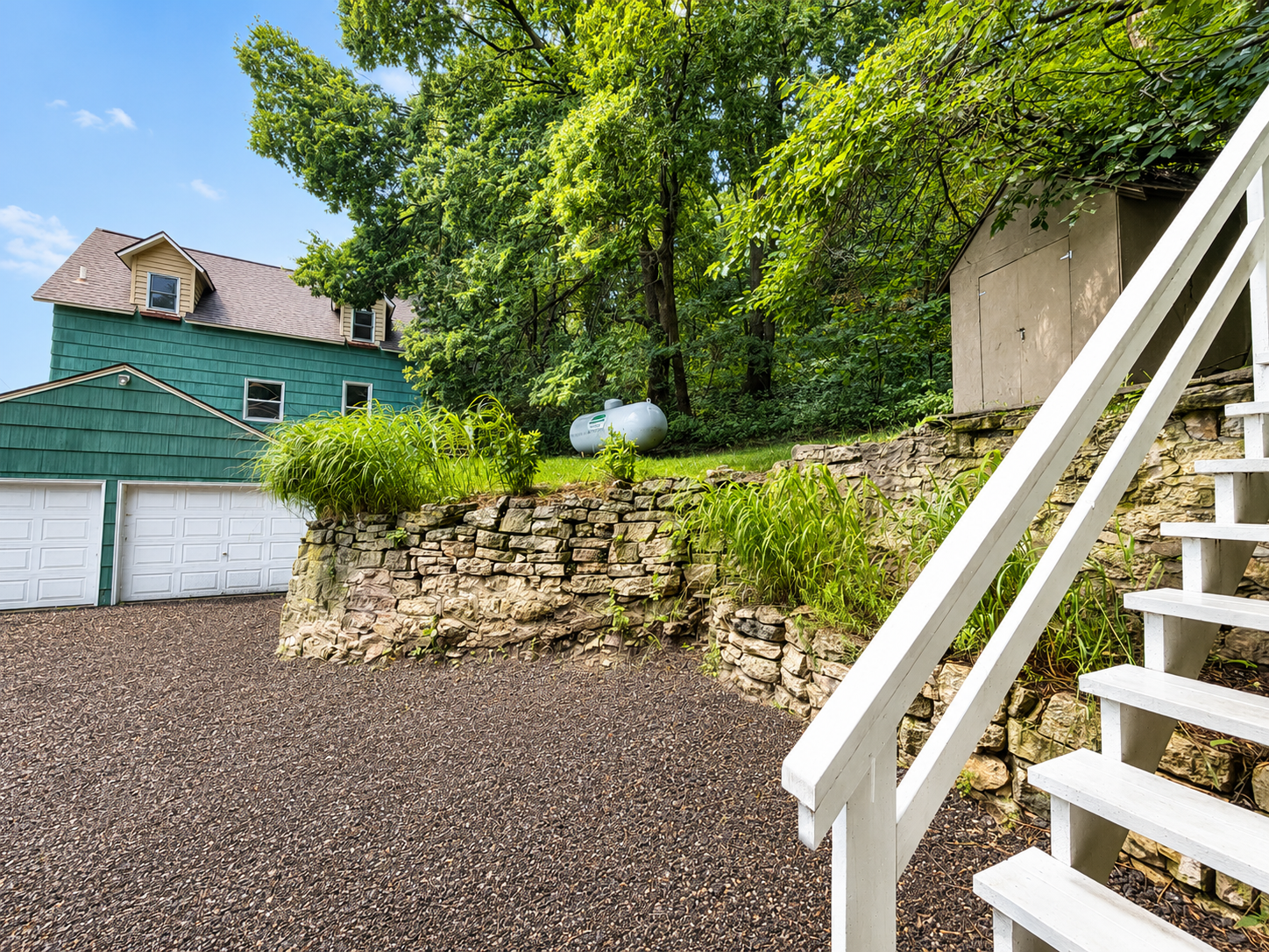 495 North Street Property Photo 4